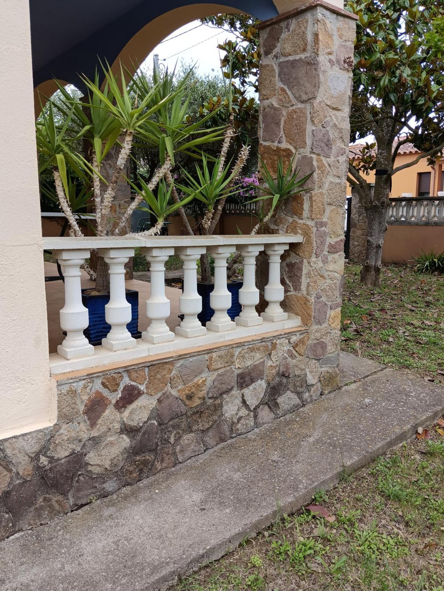 Casa Amb Gran Jardi A Vilauer-costa Brava - Alt Emporda * Vilaur