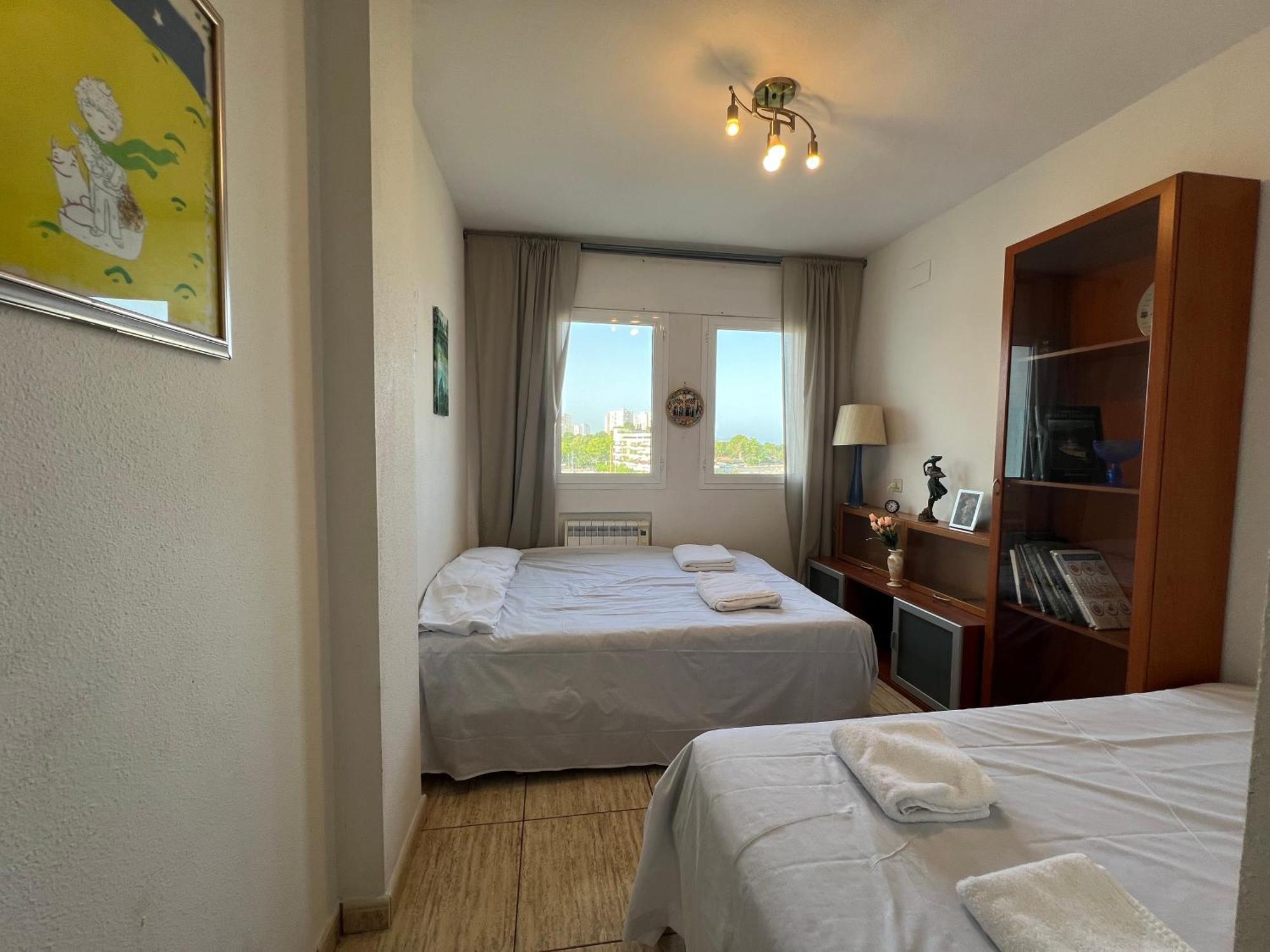 Apartamento En Puerto Con Terraza Y Vistas Al Mar