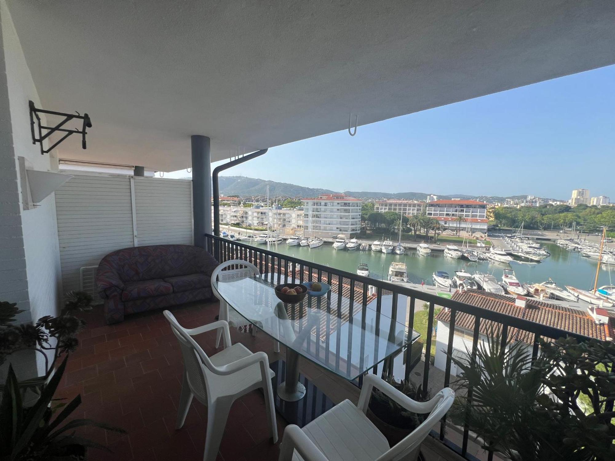 Apartamento En Puerto Con Terraza Y Vistas Al Mar *