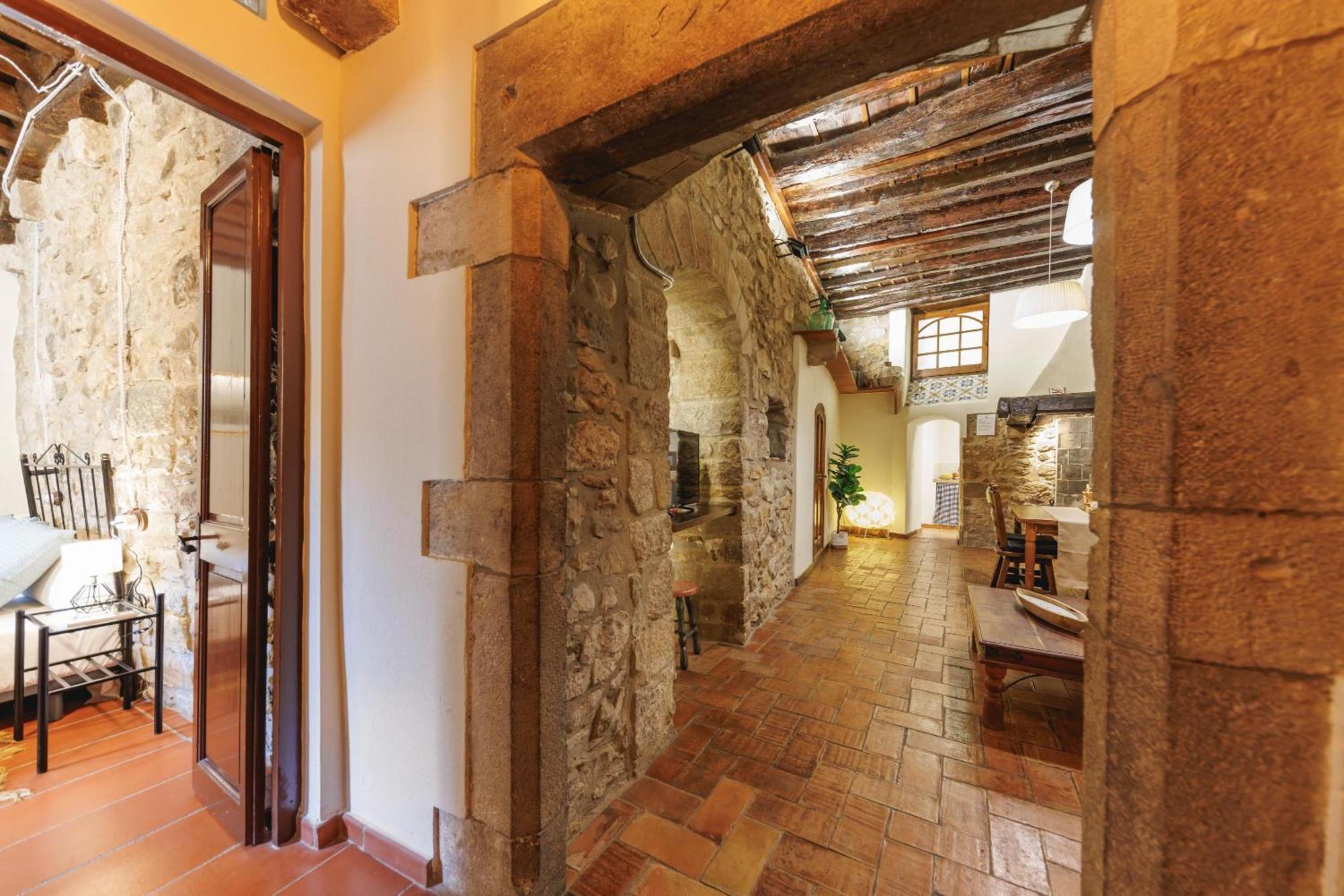 Bravissimo 1593, Medieval Charm * Gerona