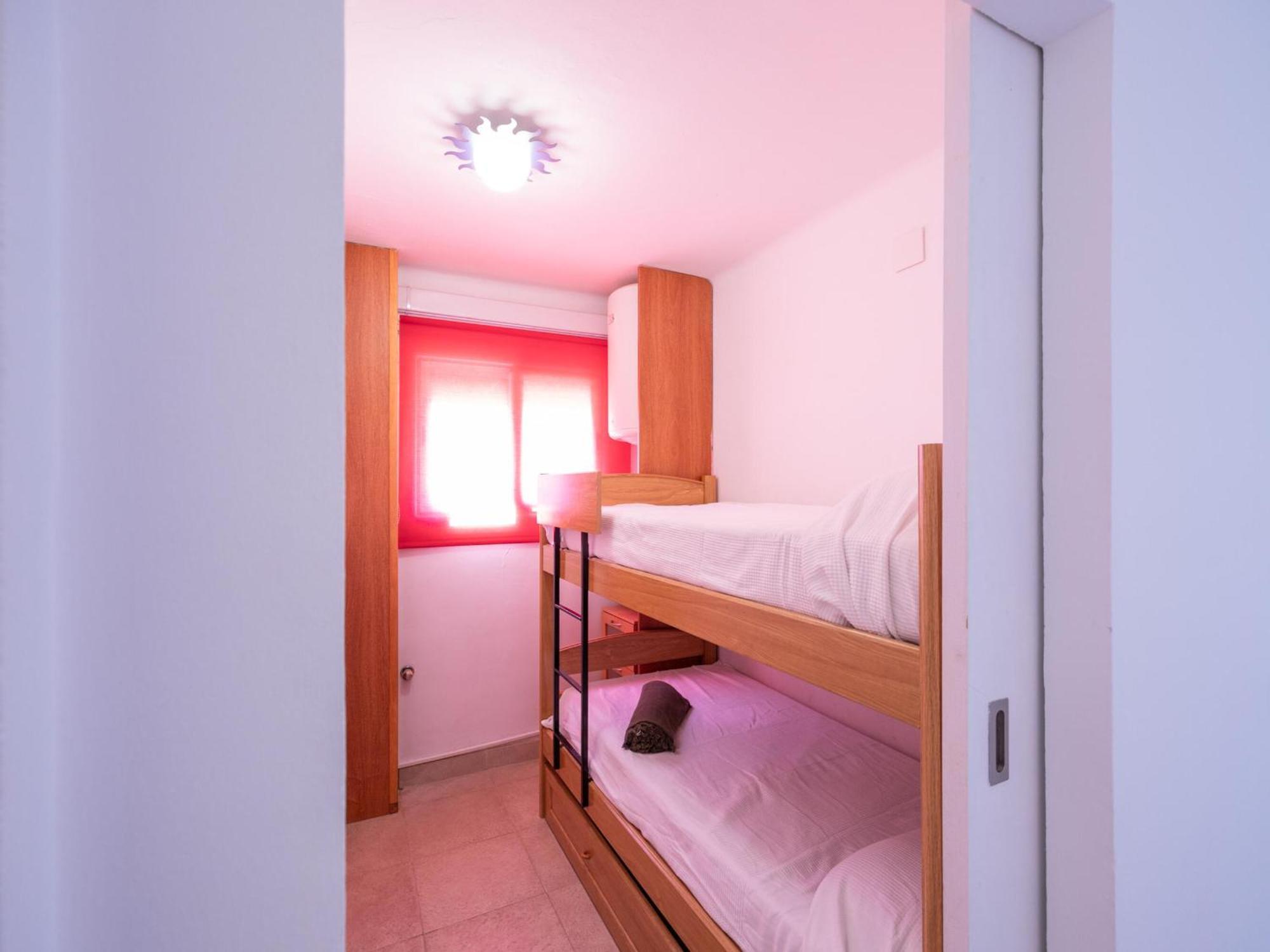 Apartamento Familiar Con Piscina, Terraza Y Wifi, A 450m De La Playa De Riells, - Es-325-20 Torroella de Montgrí