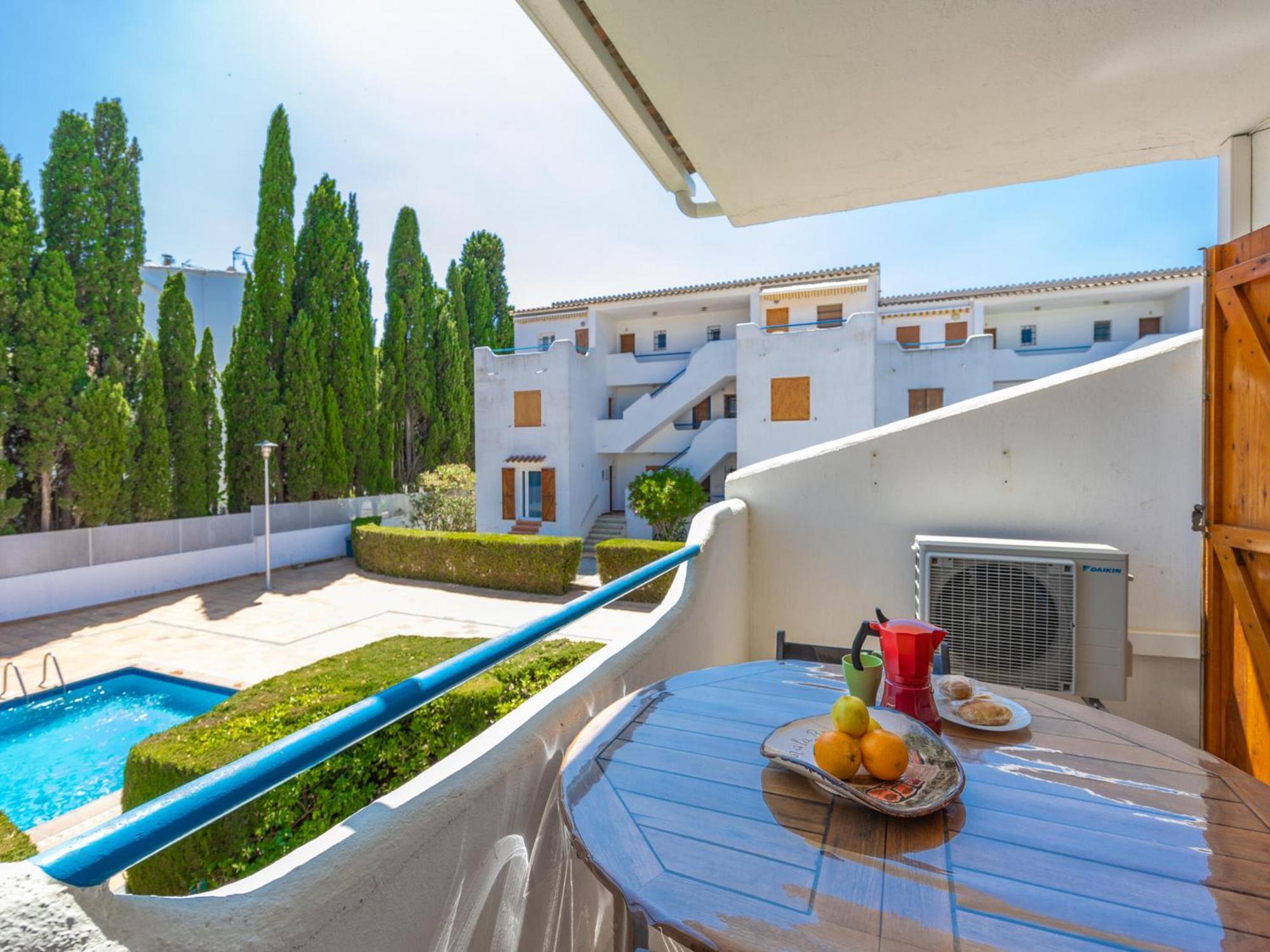 Apartamento Familiar Con Piscina, Terraza Y Wifi, A 450m De La Playa De Riells, - Es-325-20 Torroella de Montgrí