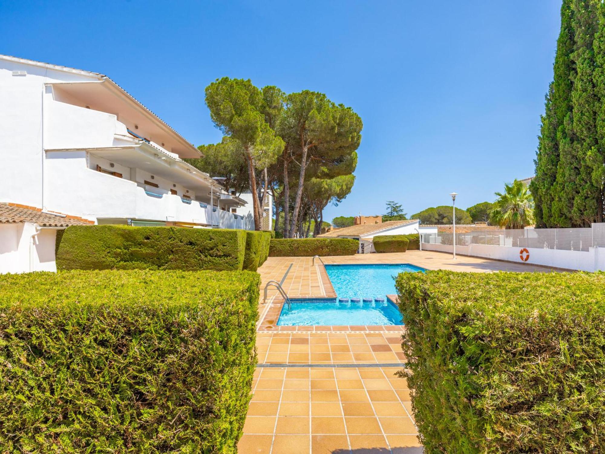 Familiar Con Piscina, Terraza Y Wifi, A 450m De La Playa De Riells, - Es-325-20 * Torroella de Montgrí