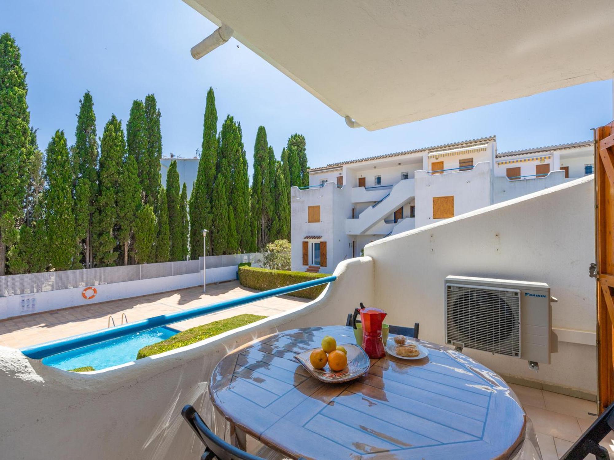 Familiar Con Piscina, Terraza Y Wifi, A 450m De La Playa De Riells, - Es-325-20 *