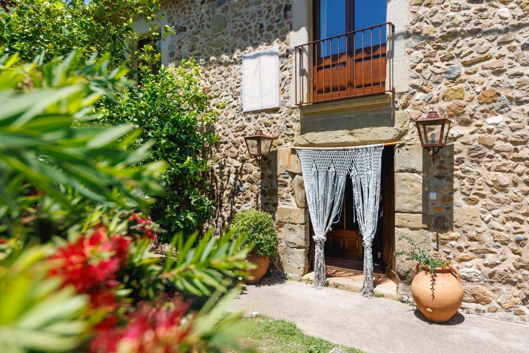 Turisme Rural - Mas - Monells Casa rural La Bisbal d'Emporda