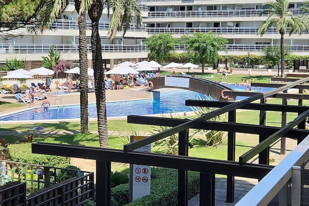 Unique With Direct Sea View Along The In S'abanell Park Apartamento