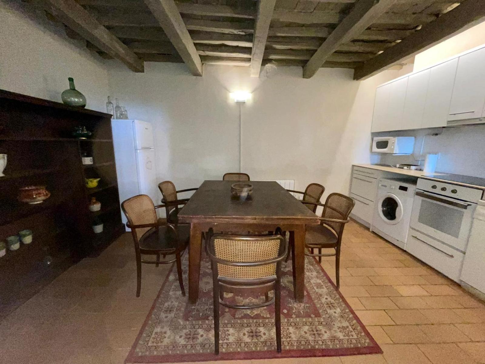 Requesens Country house *