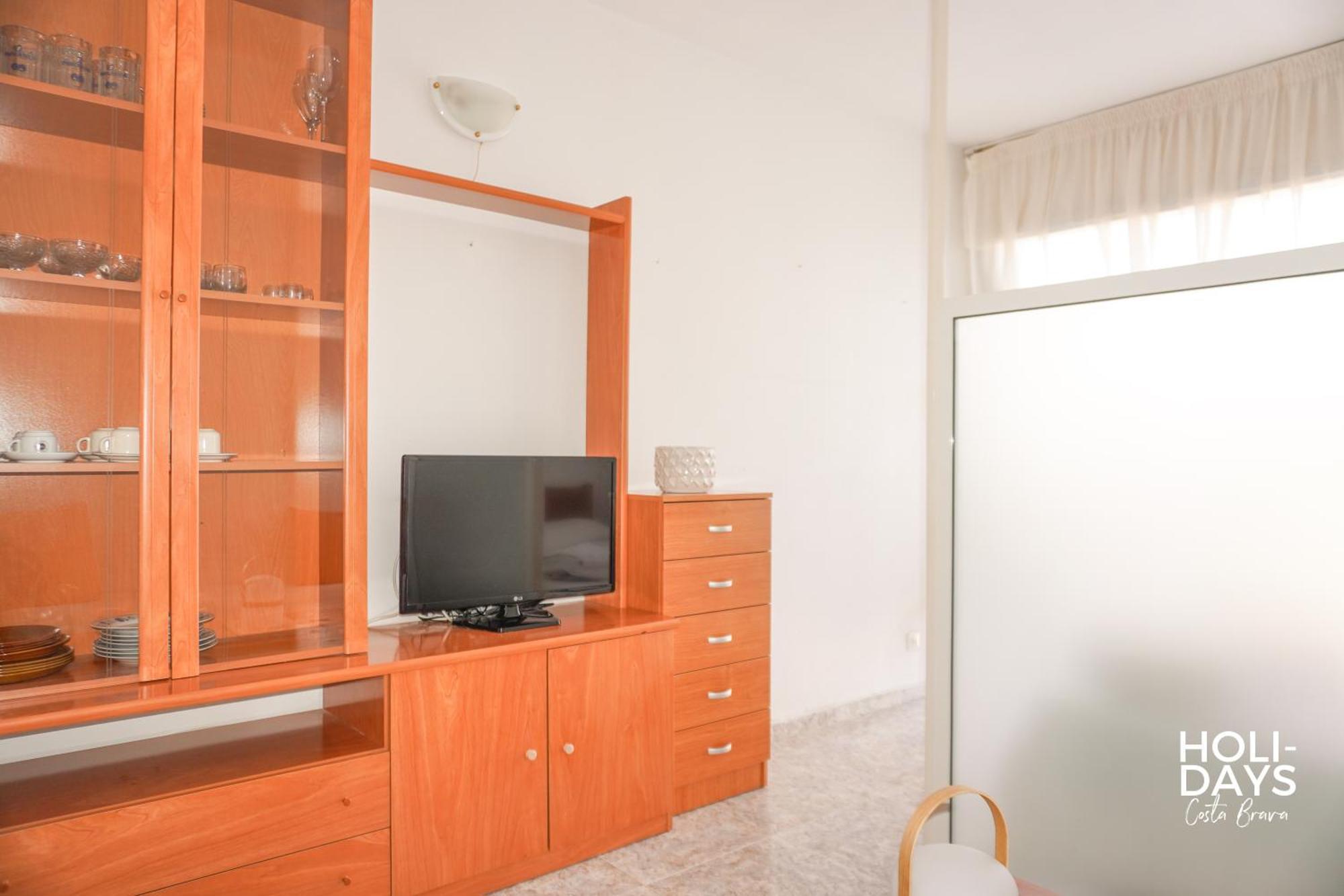 Village Apartment *