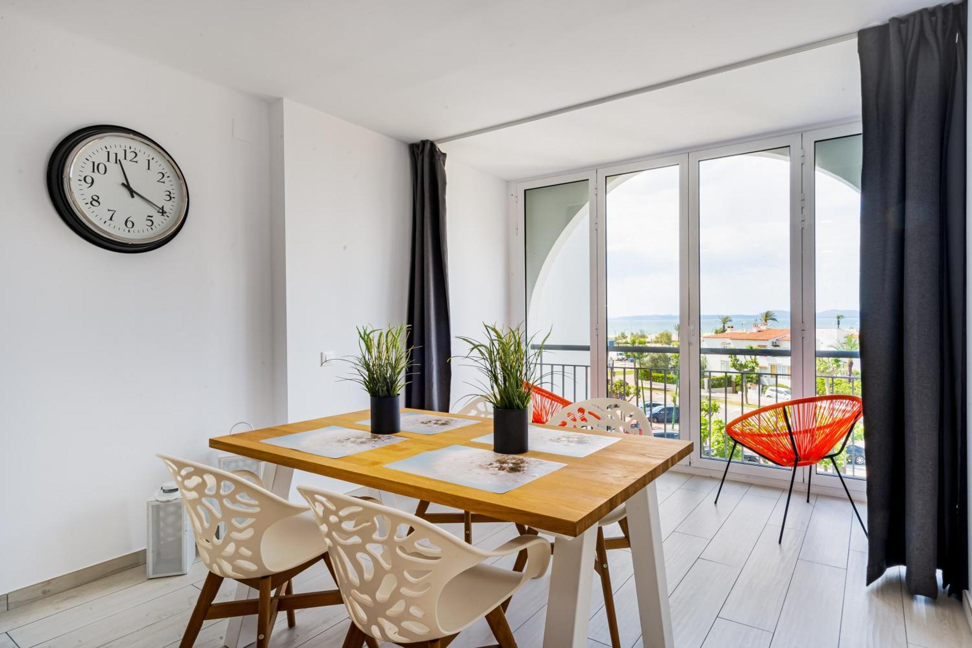 Frente Al Canal Con Terraza Apartamento Ampuriabrava