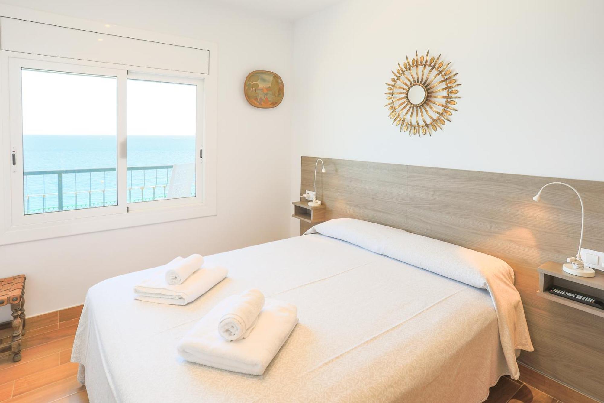 Pis Embaixador 1a Linea De Mar Apartment