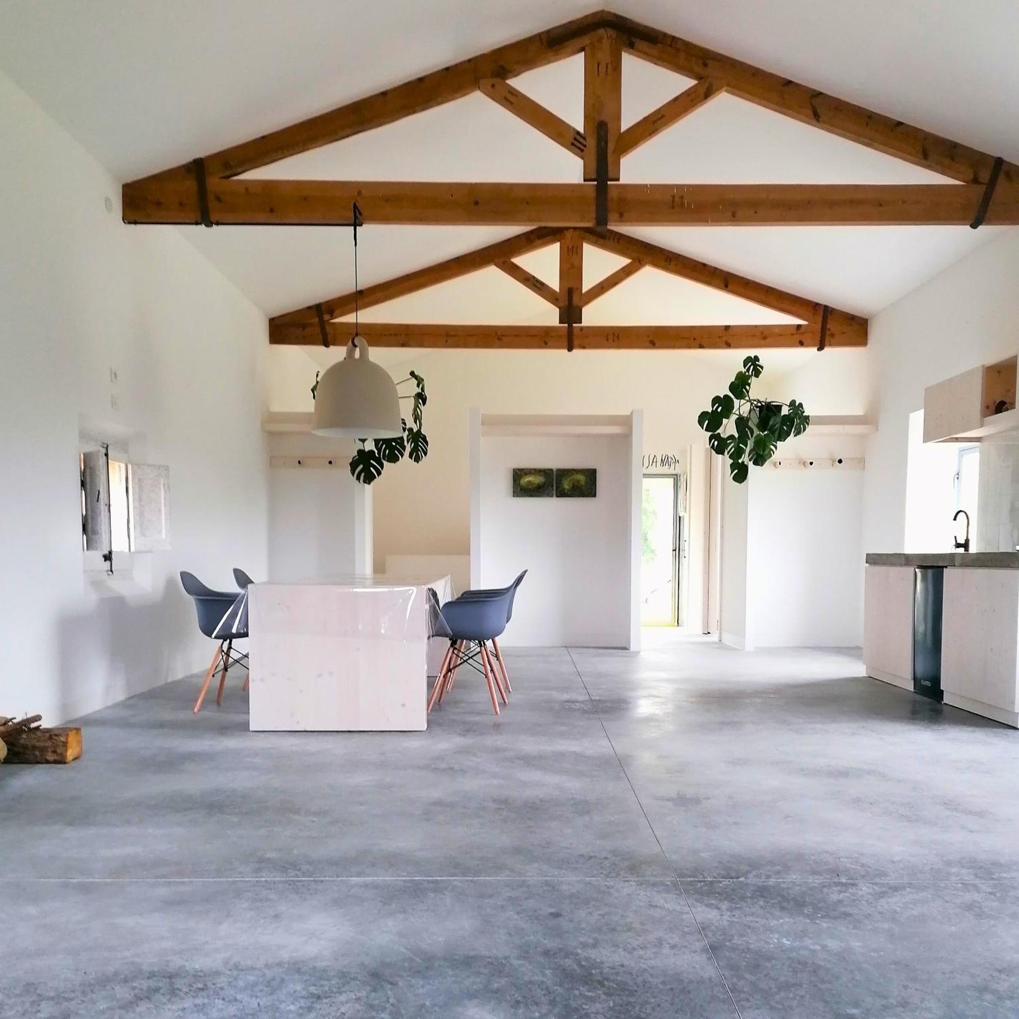 Loft De Diseno En Masia Rural, Cantallops, Girona Apartment *