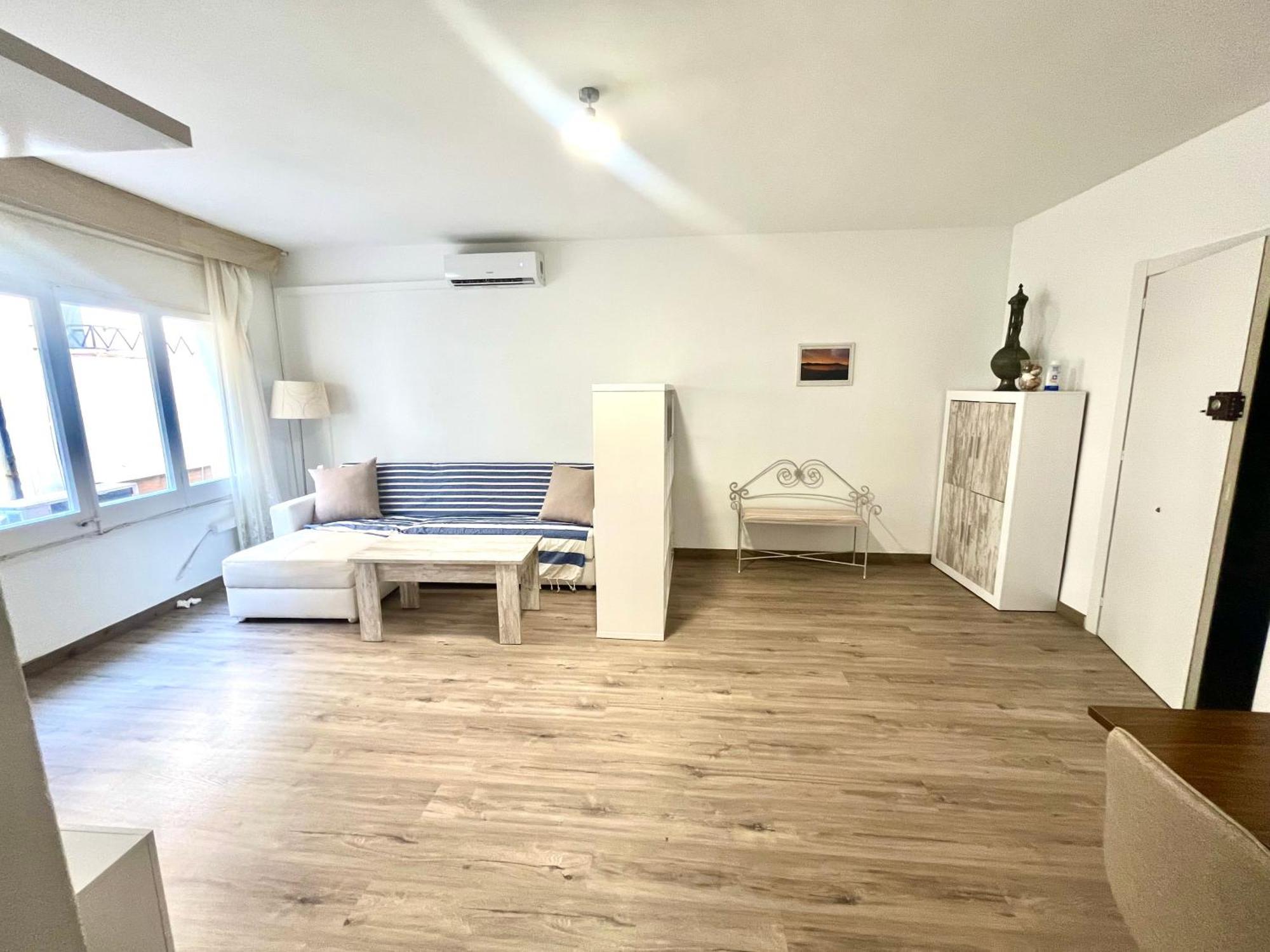 Piso Reformado A 80 M De La Playa Apartamento