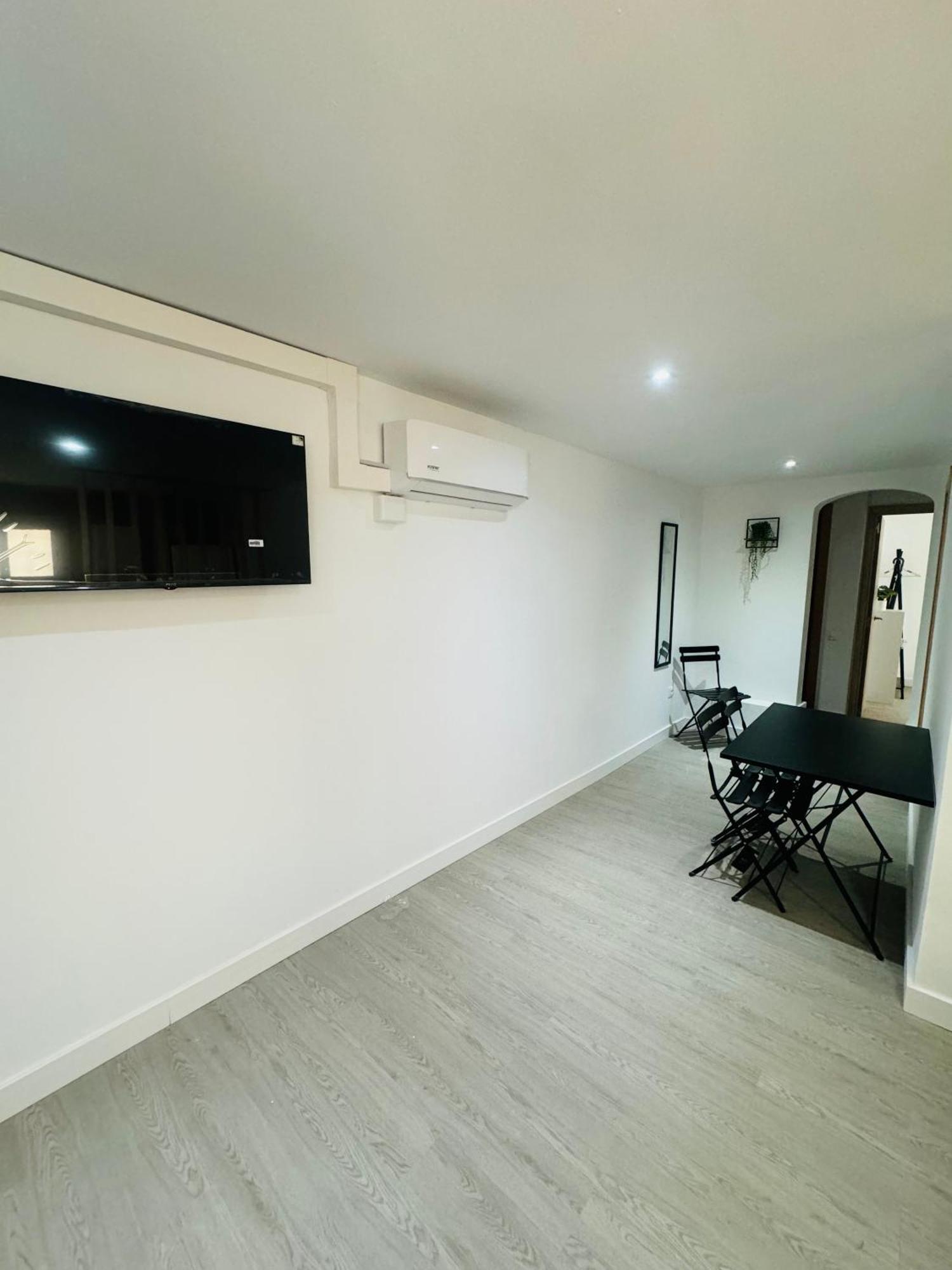 Apartment Piso Con Jardin, De Playa Fenals