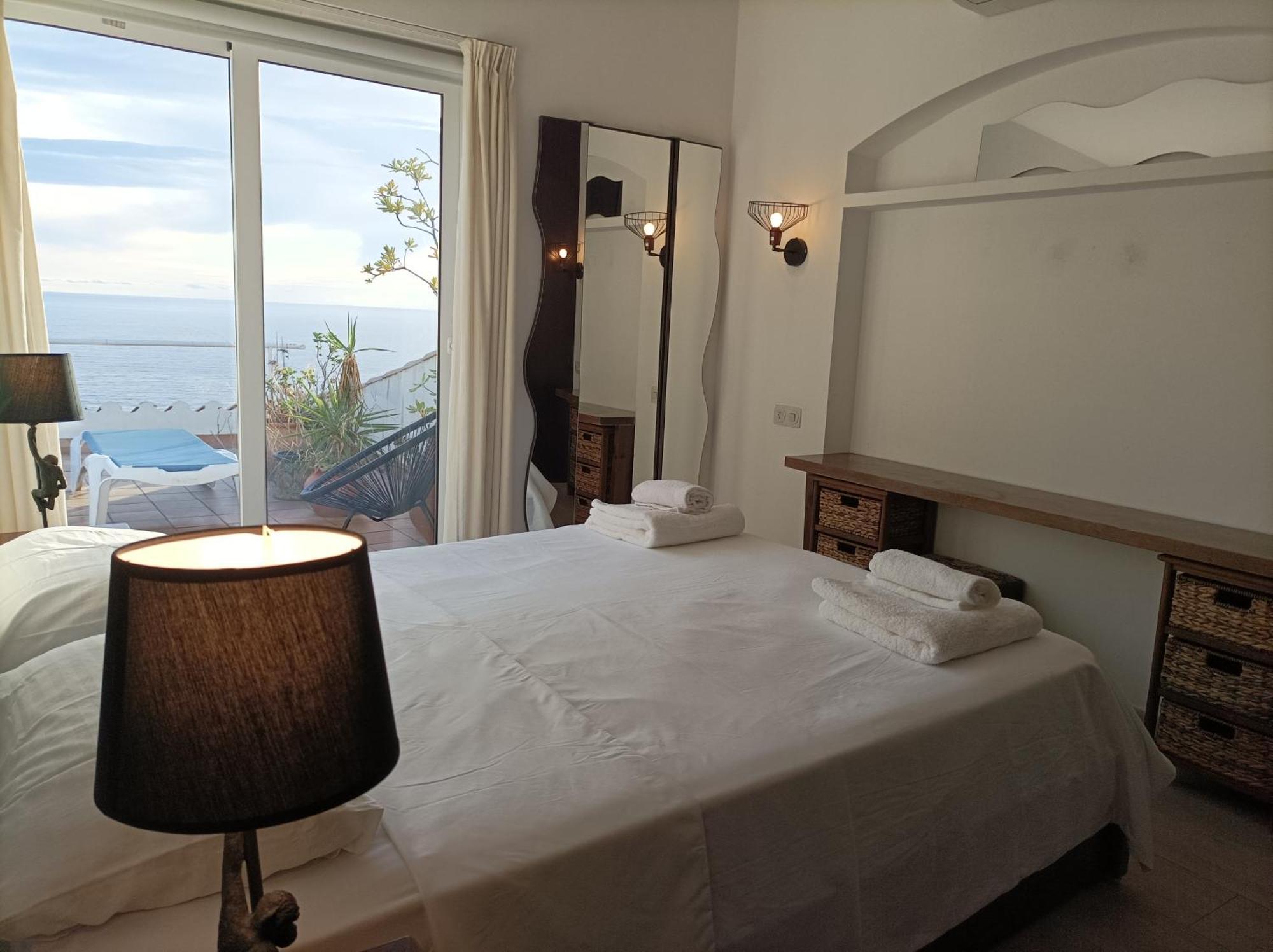 Sol Y Mar 8-maison Jumelée Avec Terrasse, Piscine Et Parking Communautaire, Surplomb De Begur
