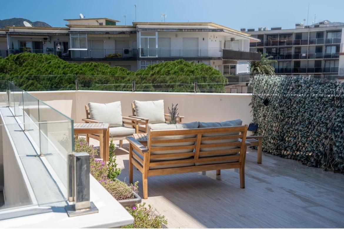 Apartment M A R I V E N T With Bathroom And Terrace 50 M2