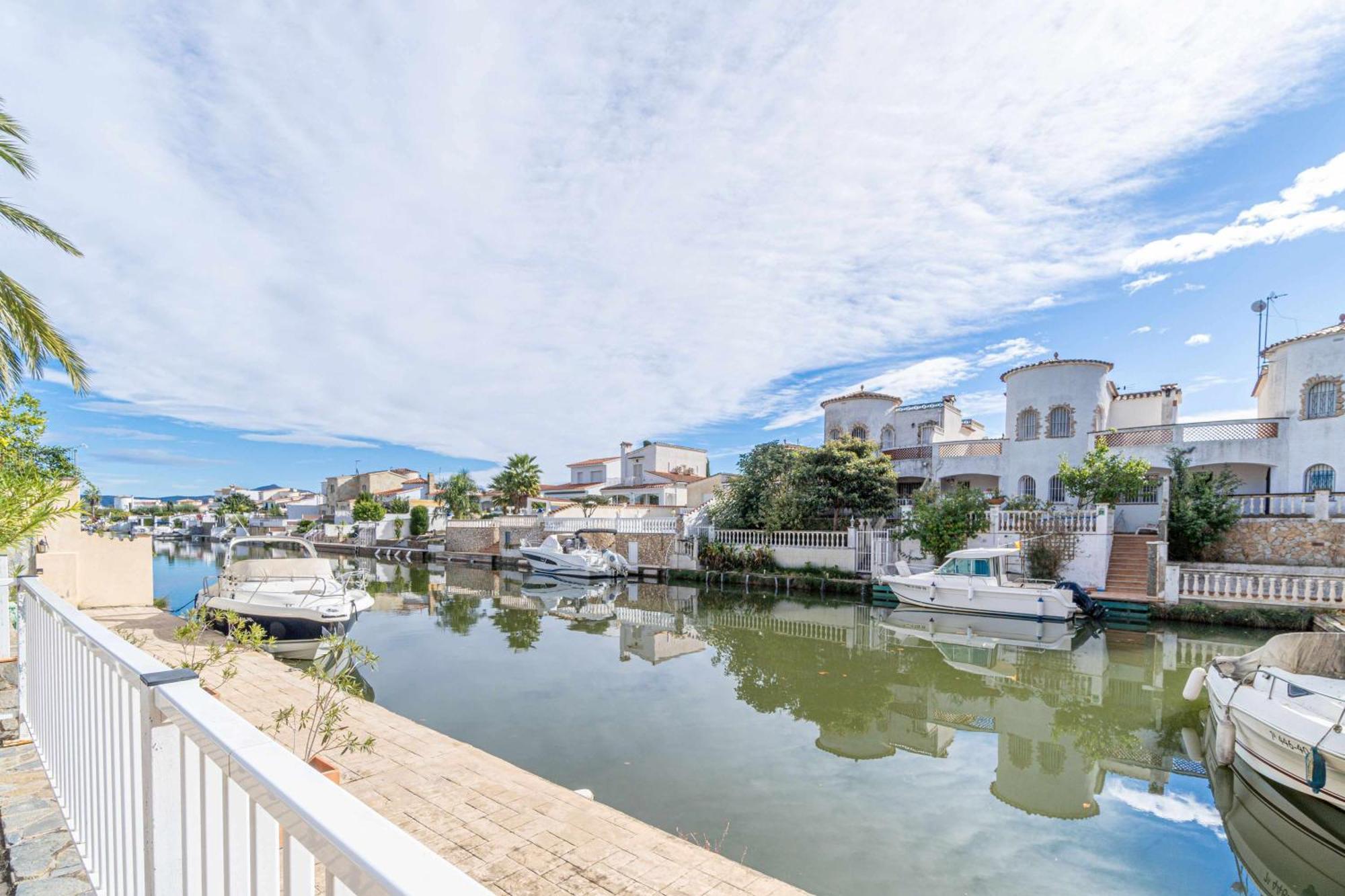 Jouvacations Freser * Ampuriabrava