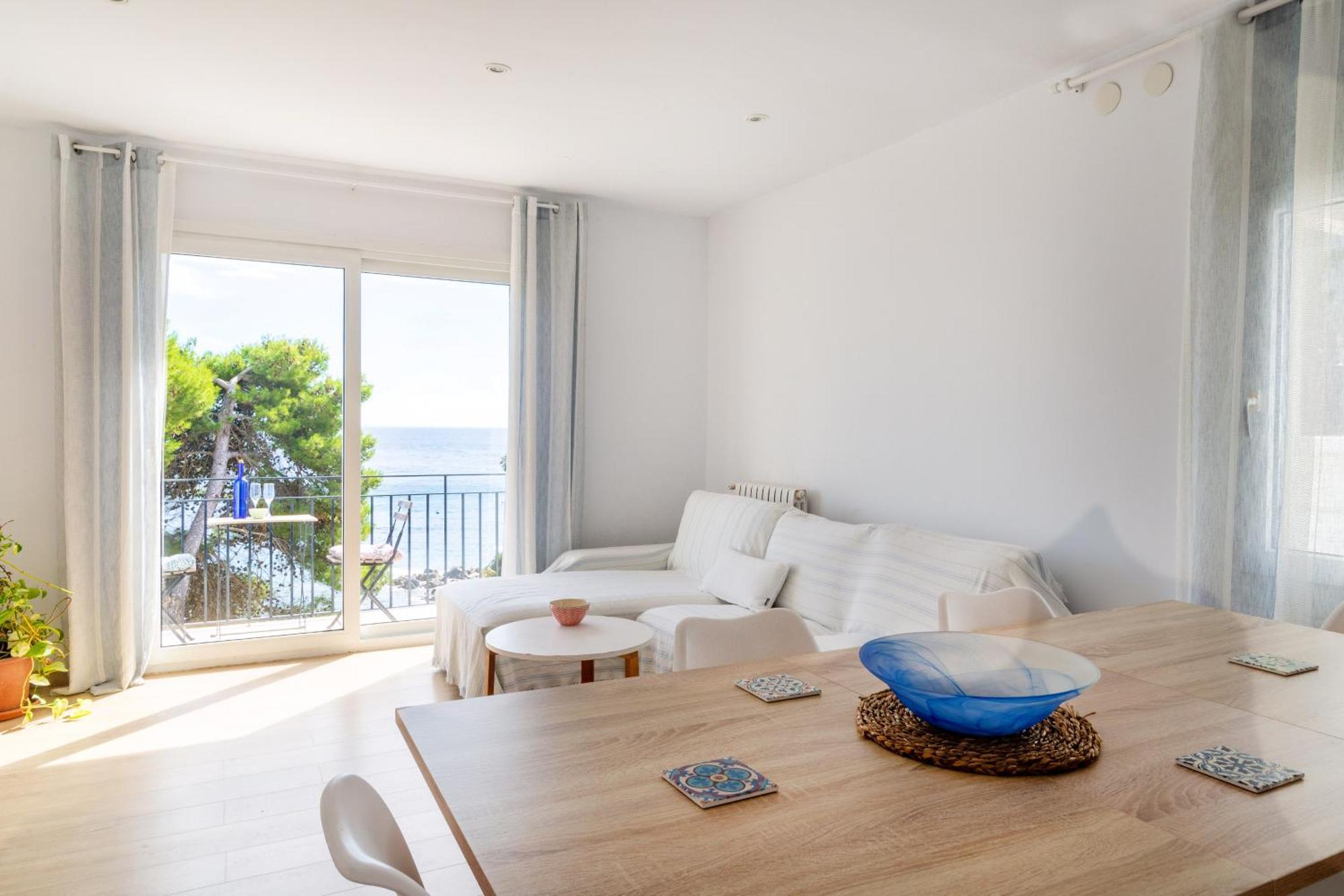 Precioso En Primera Línea De Mar En Apartamento *