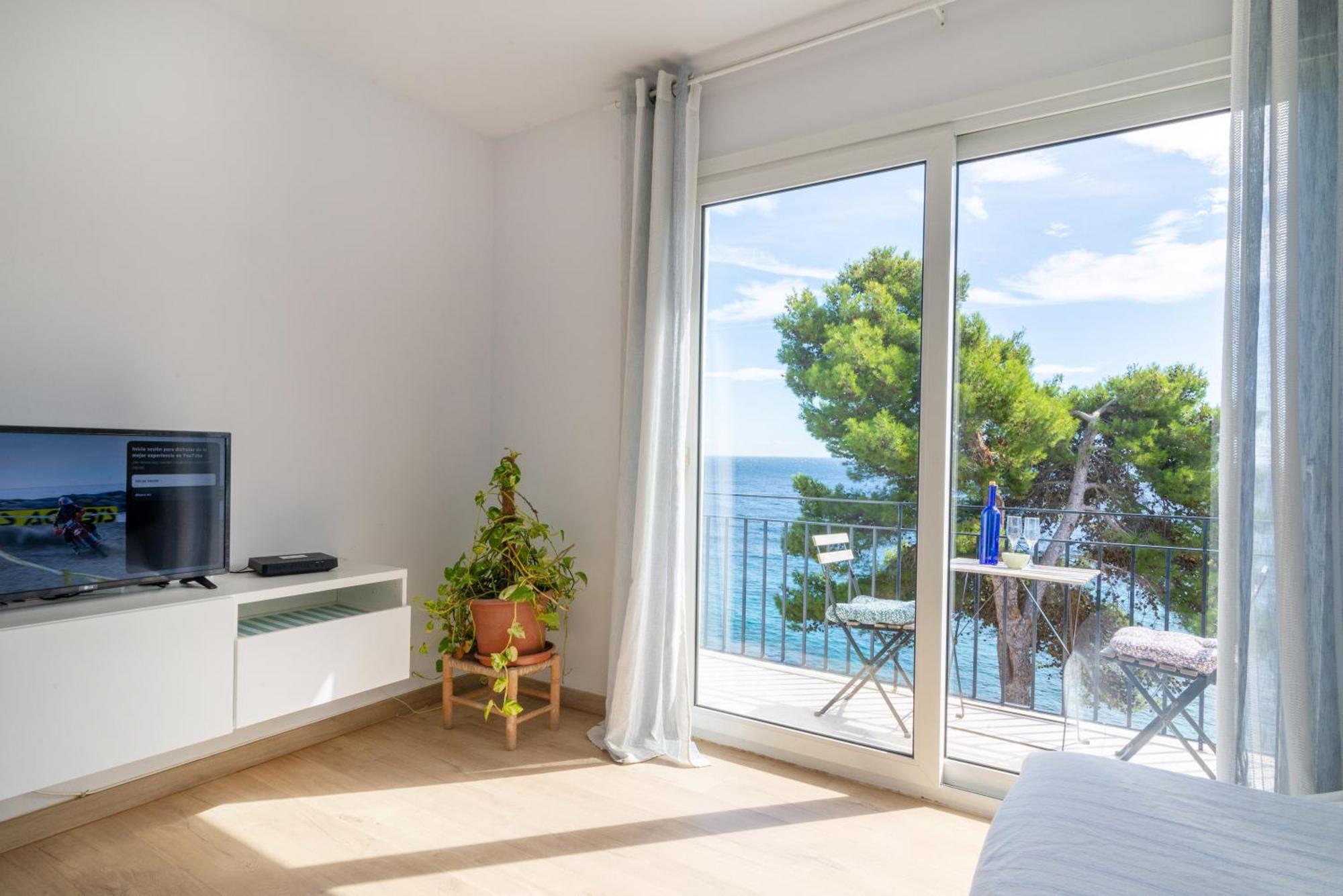 Precioso En Primera Línea De Mar En Apartamento Calella De Palafrugell
