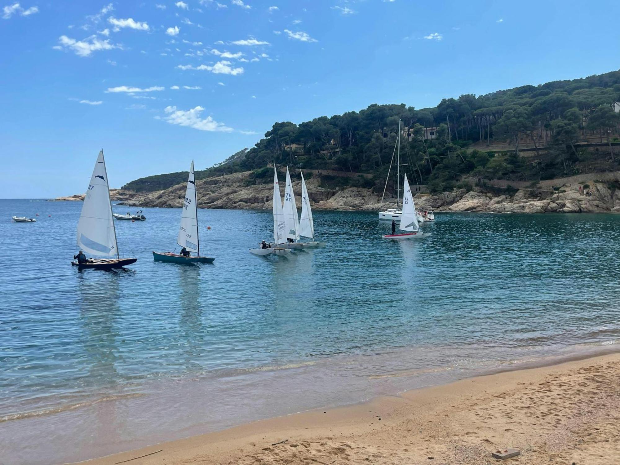 T3 - Charming Seaside Escape With Stunning Views *