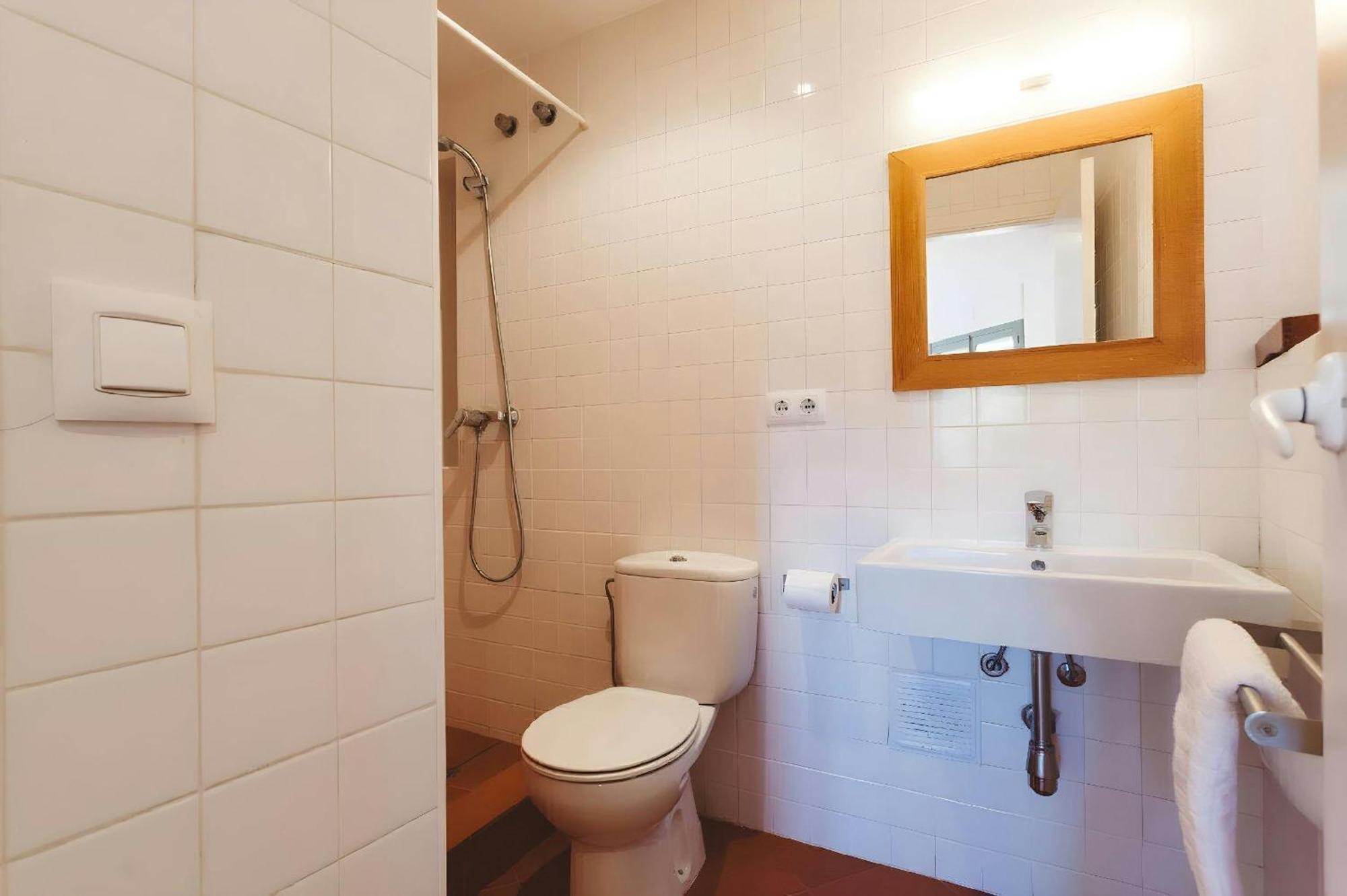 T3 - Charming Seaside Escape With Stunning Views Apartment
