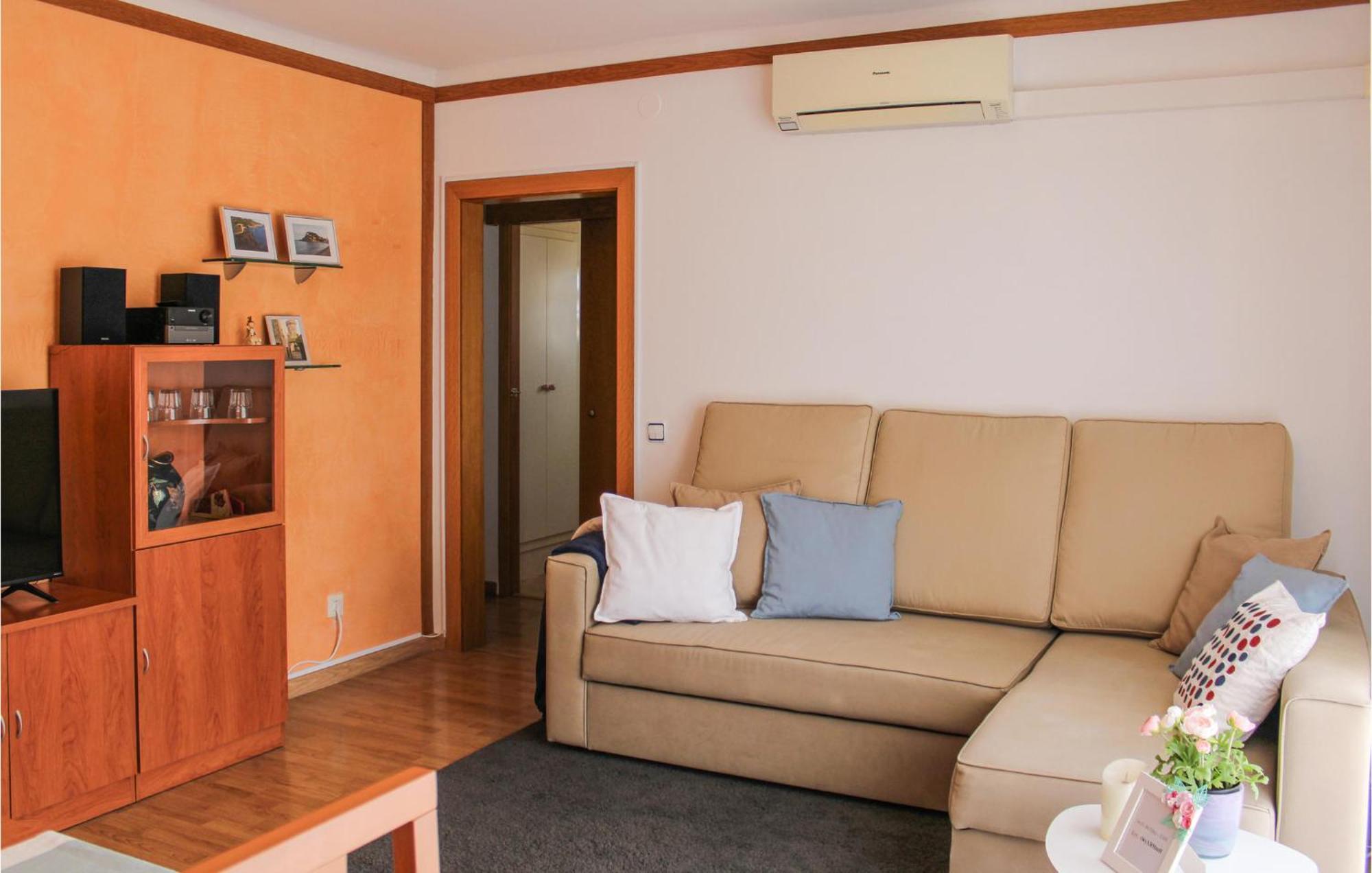 Apartamento Cozy In With Kitchen