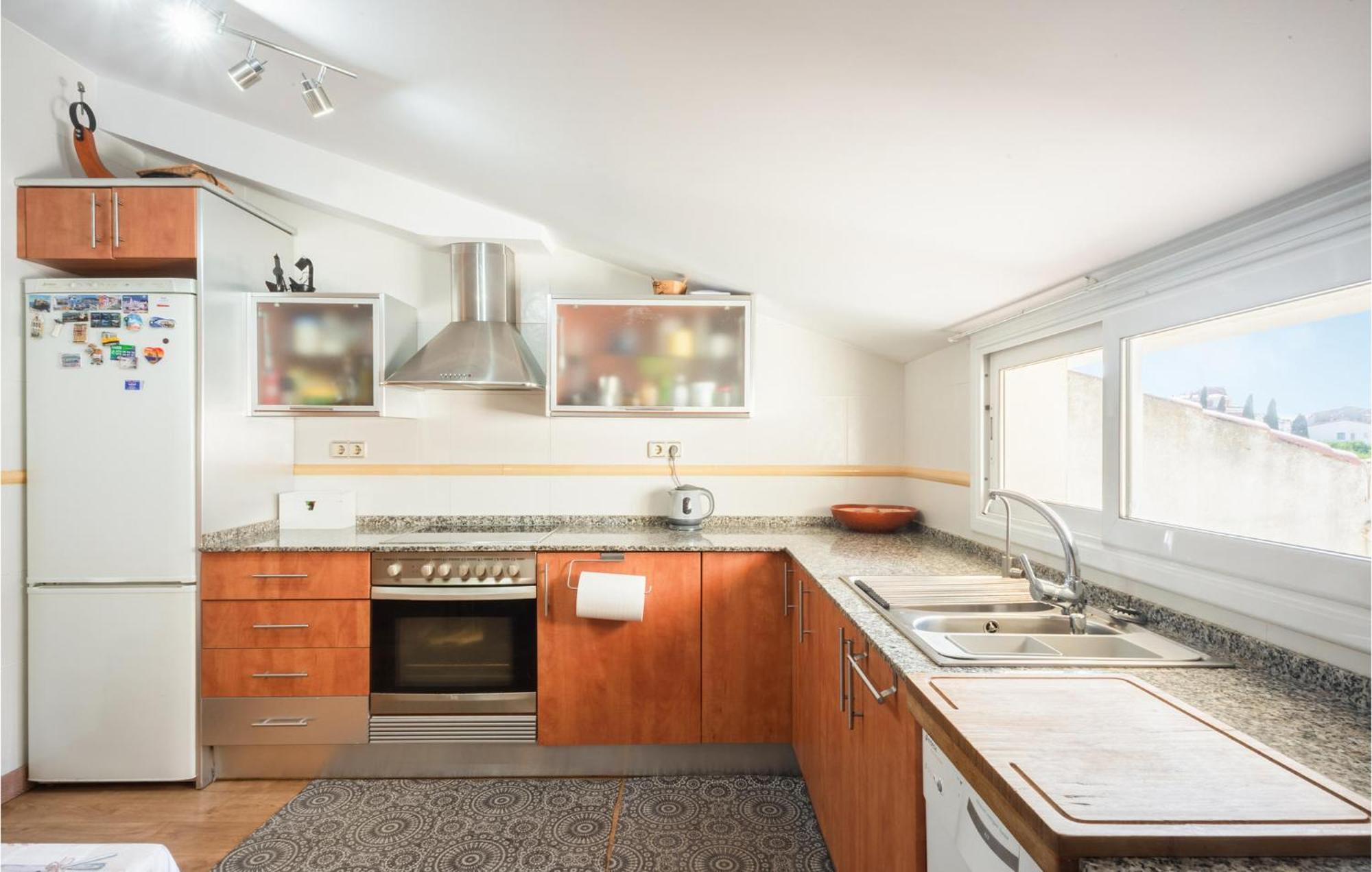 Beautiful In With Kitchen
