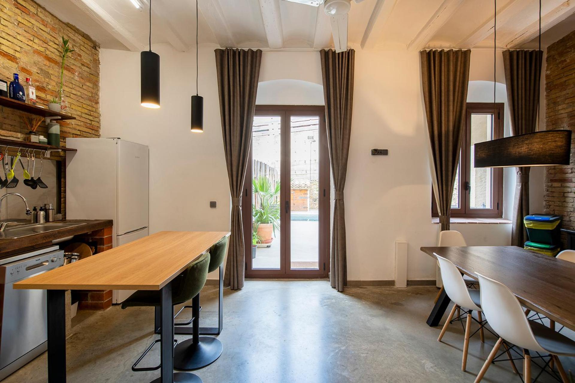Apartment Aptw Pool In Heart Of Old Town