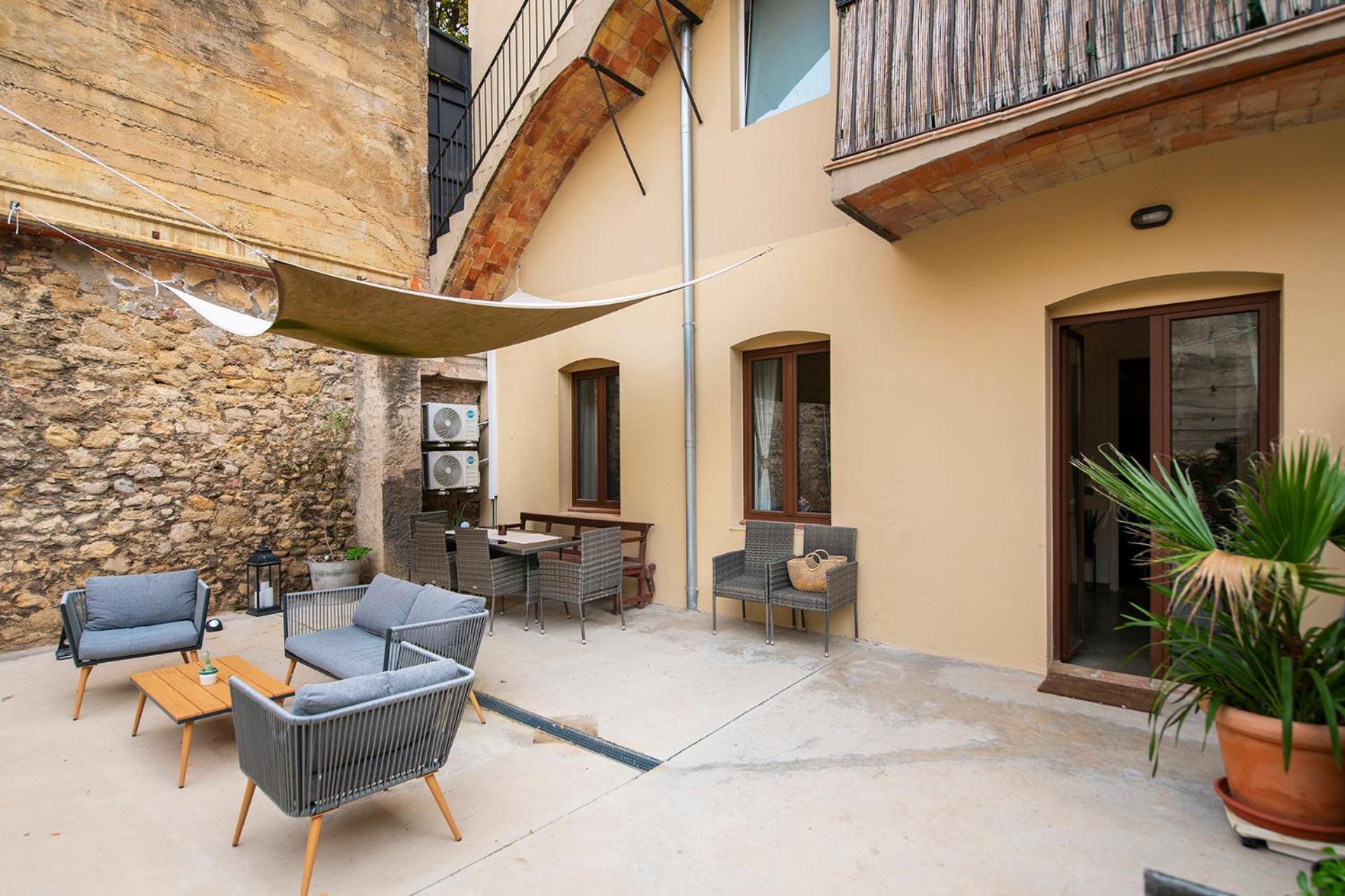 Apartment Aptw Pool In Heart Of Old Town Girona