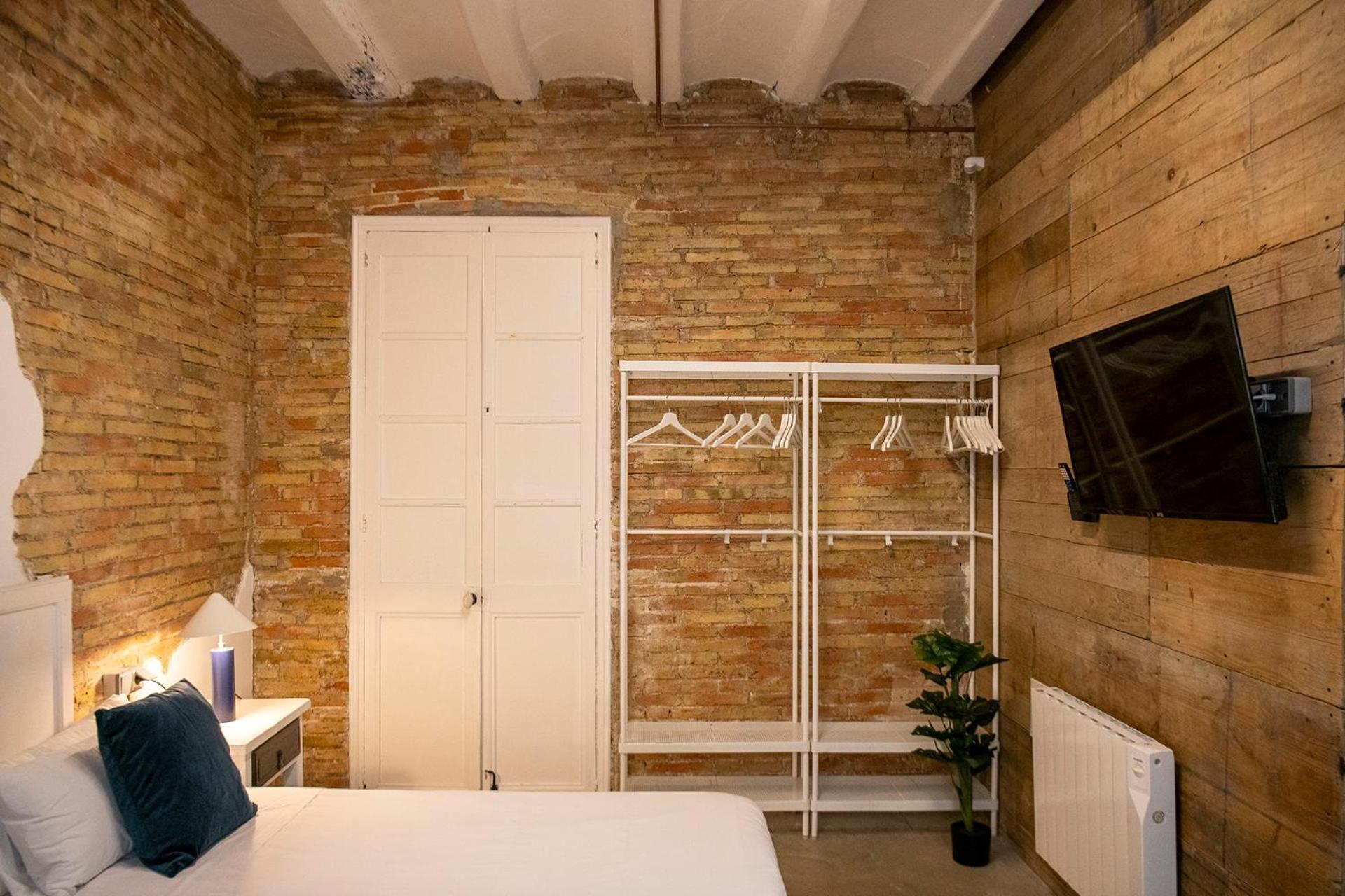 Aptw Pool In Heart Of Old Town Girona