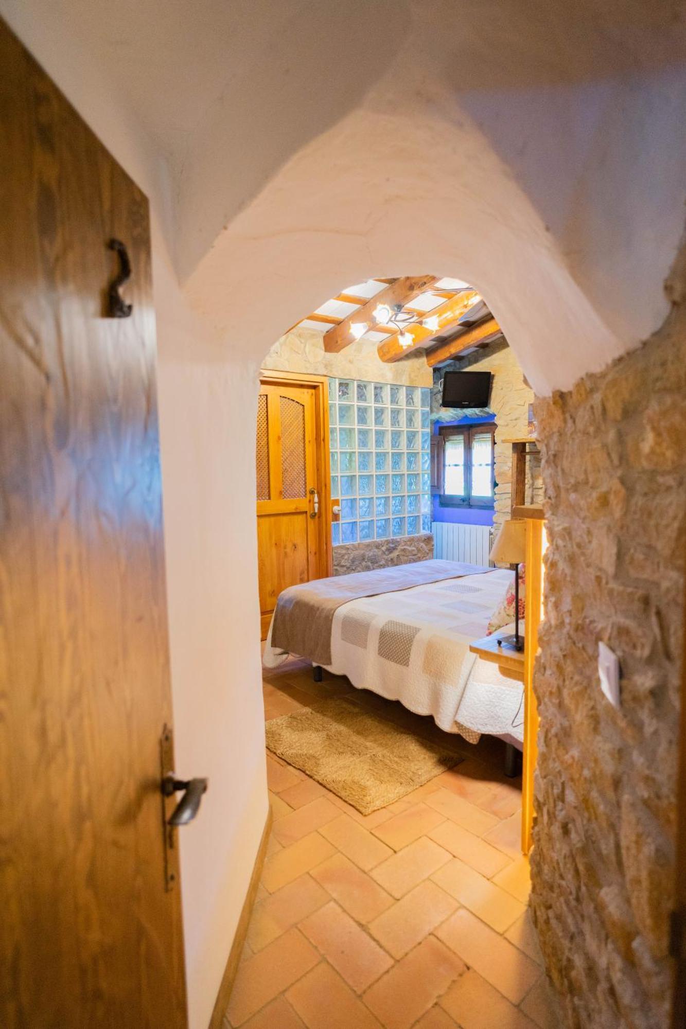 Mas Rabiol -costa Brava-emporda-only Adults Hotel Peratallada