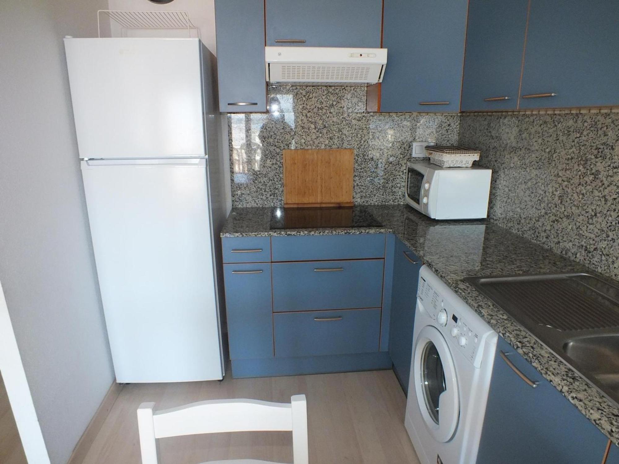En Port Canigo, Roses: 2 Hab, Terraza, Piscina Comunitaria. - Es-204-29 Roses