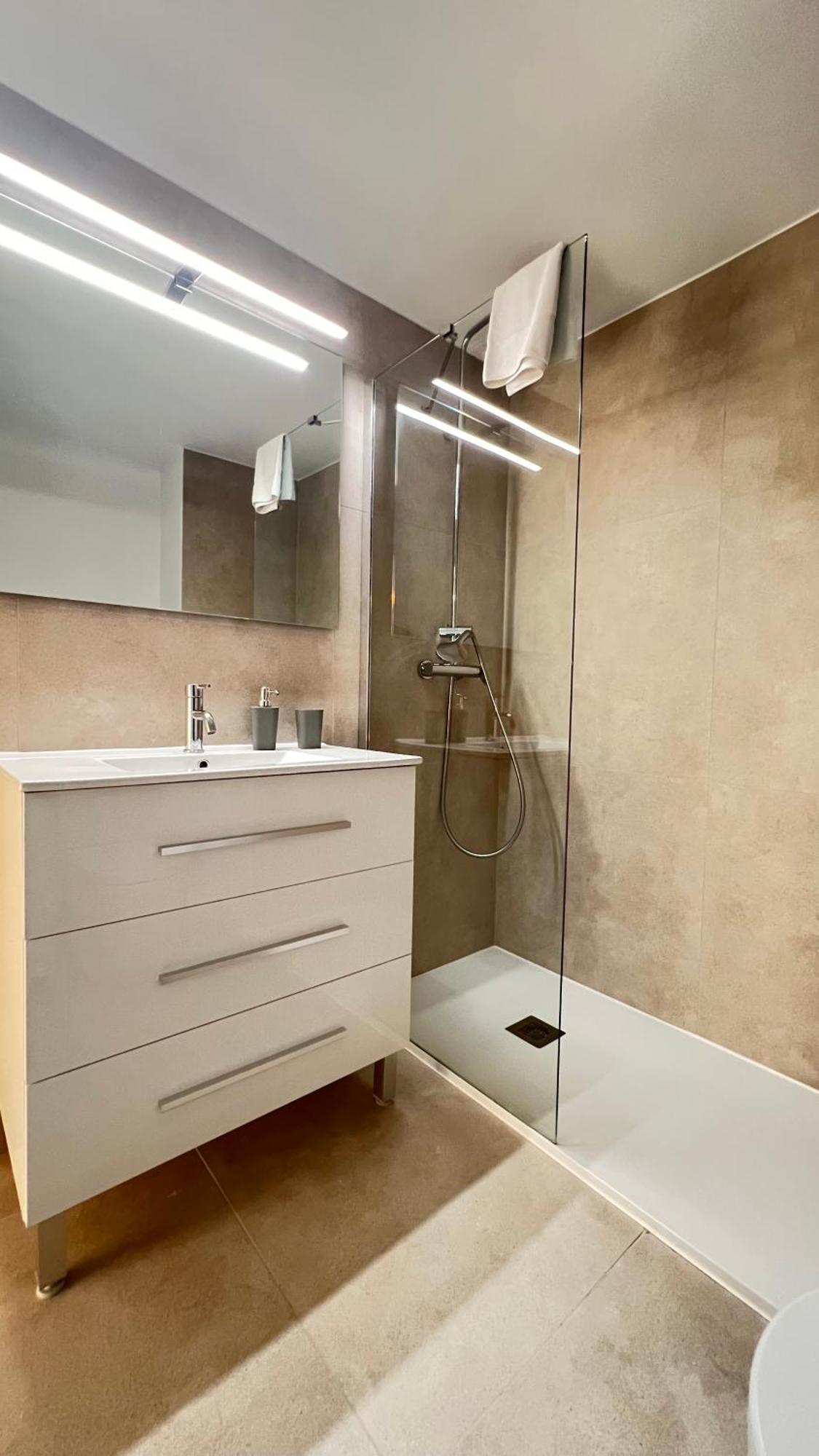 Estudio Frente Al Canal Con Terraza Empuriabrava