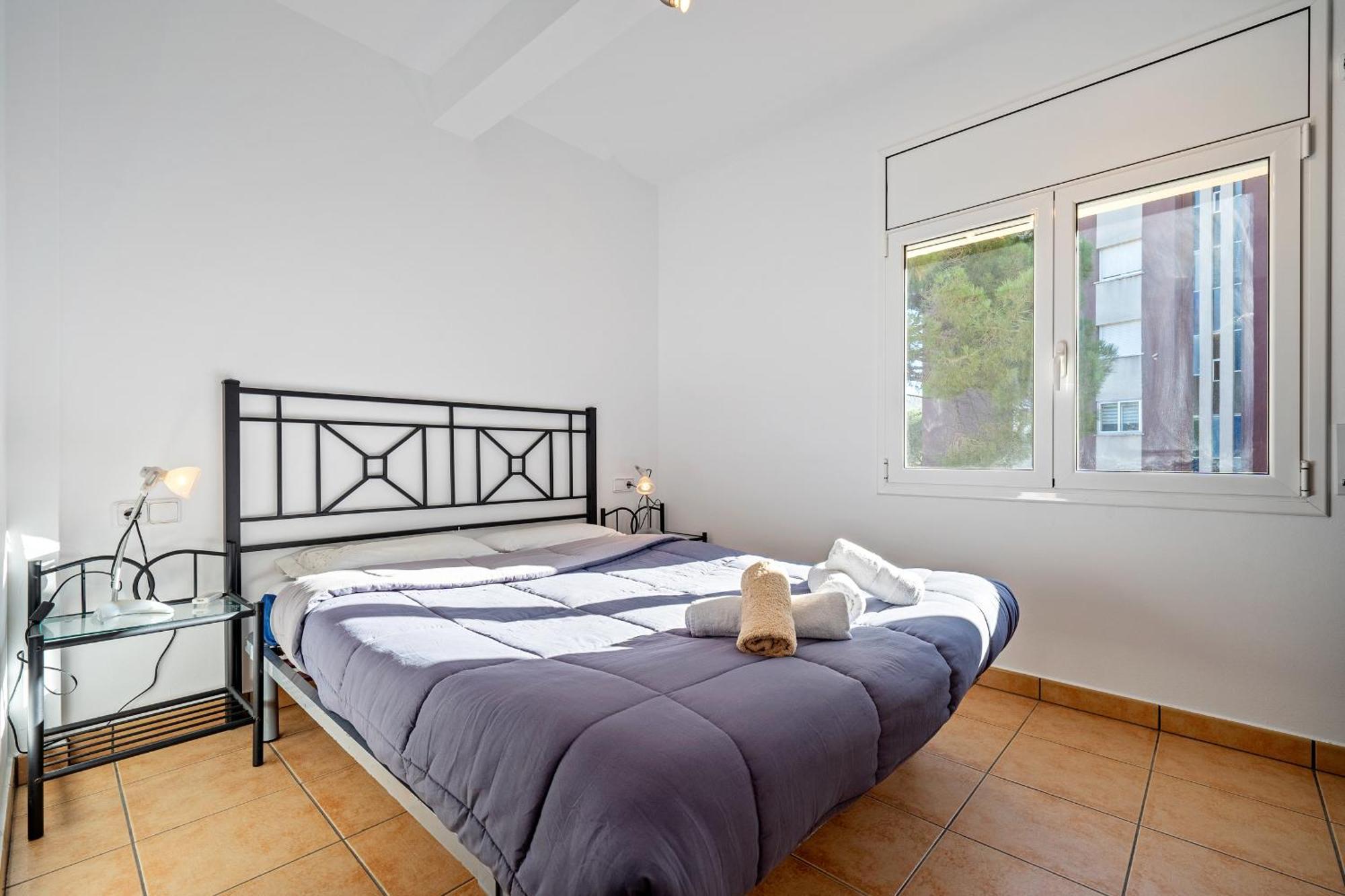 Hauzify I Fenals Apartamento *