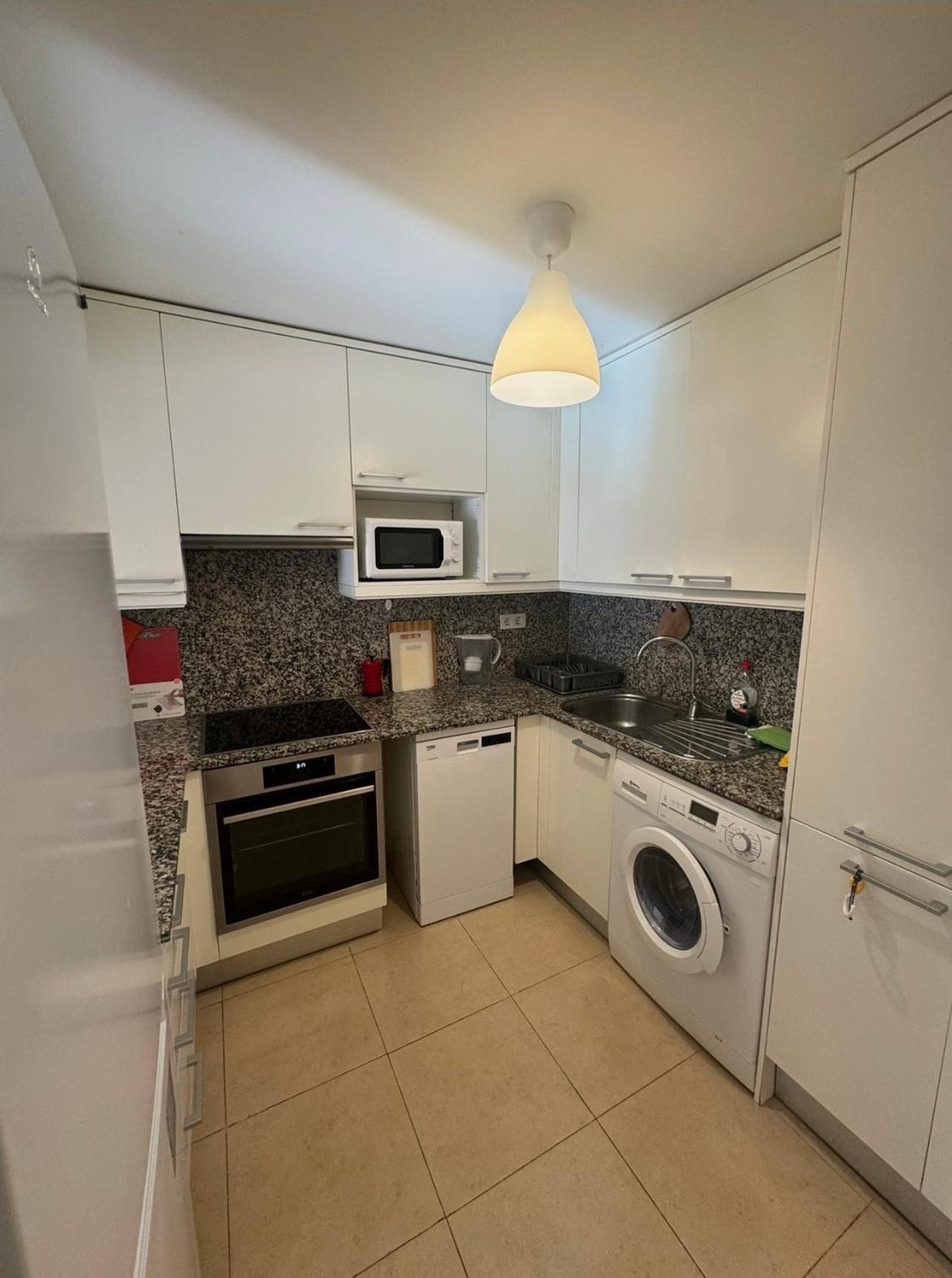 Precioso Piso Cerca De Playa Fenals Con 2 Piscinas Y Terraza Apartment *