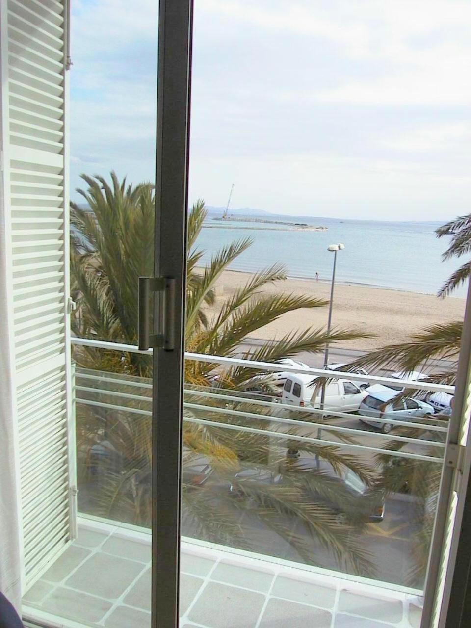Rhode Vista Al Mar Apartment