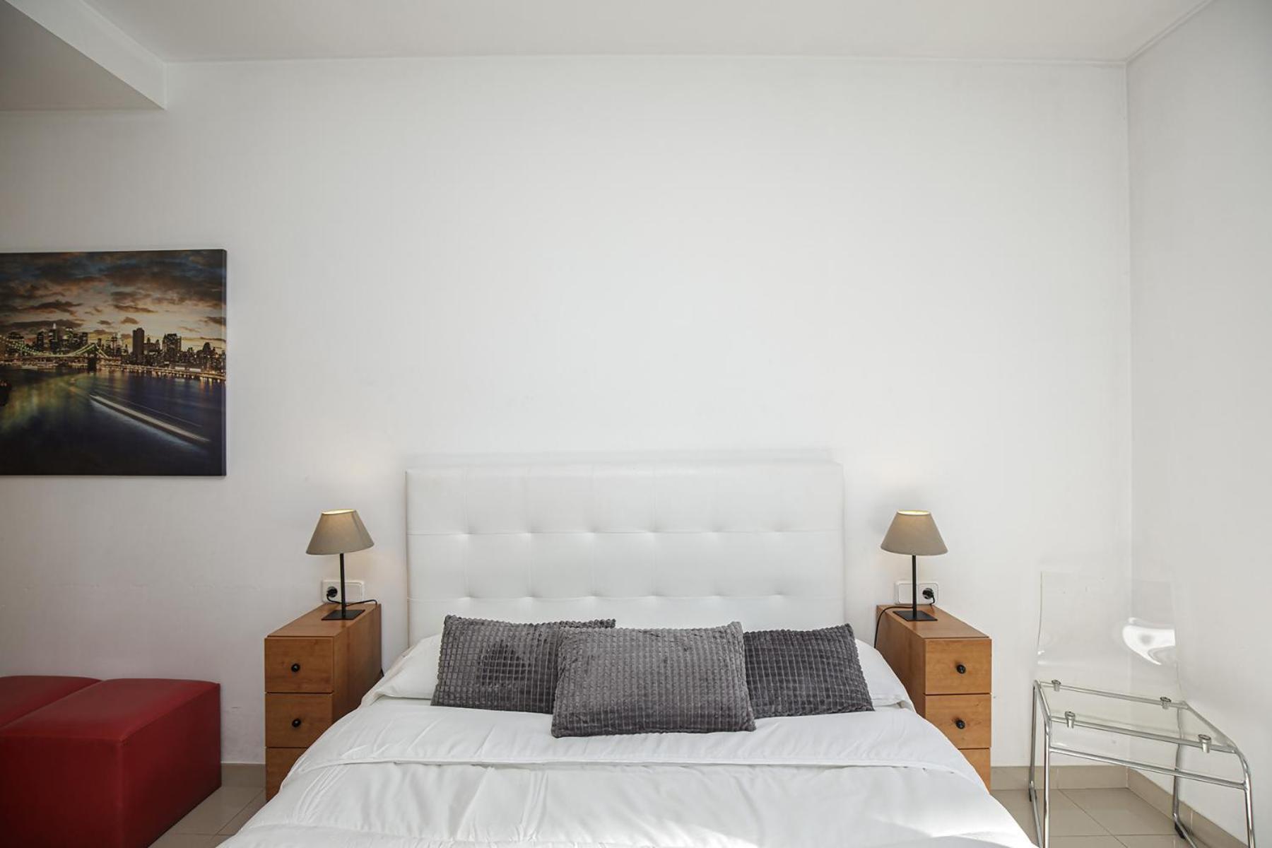 Apartamento En Con Parking Privado * Gerona