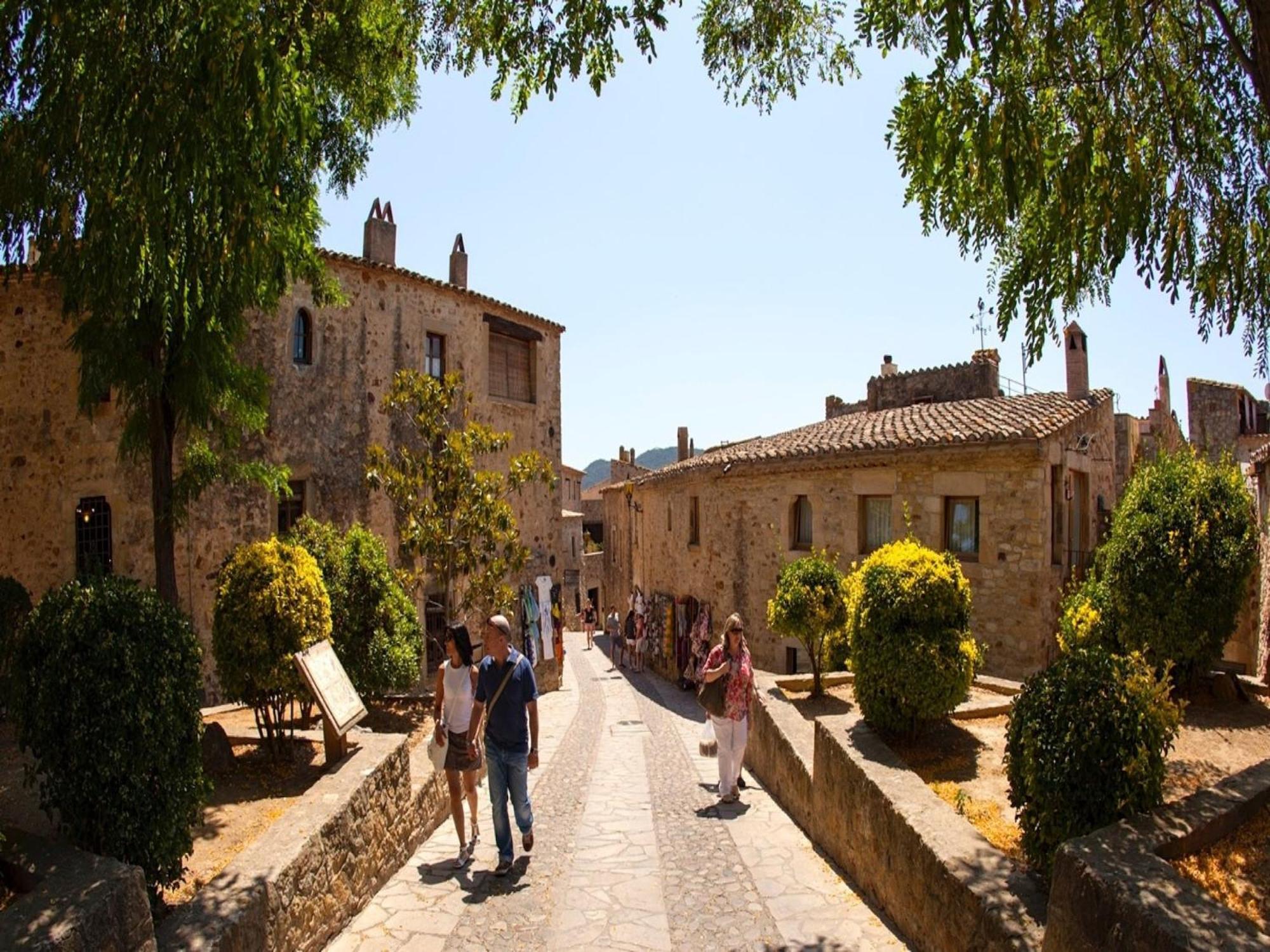 Petit - Cadaques Pals