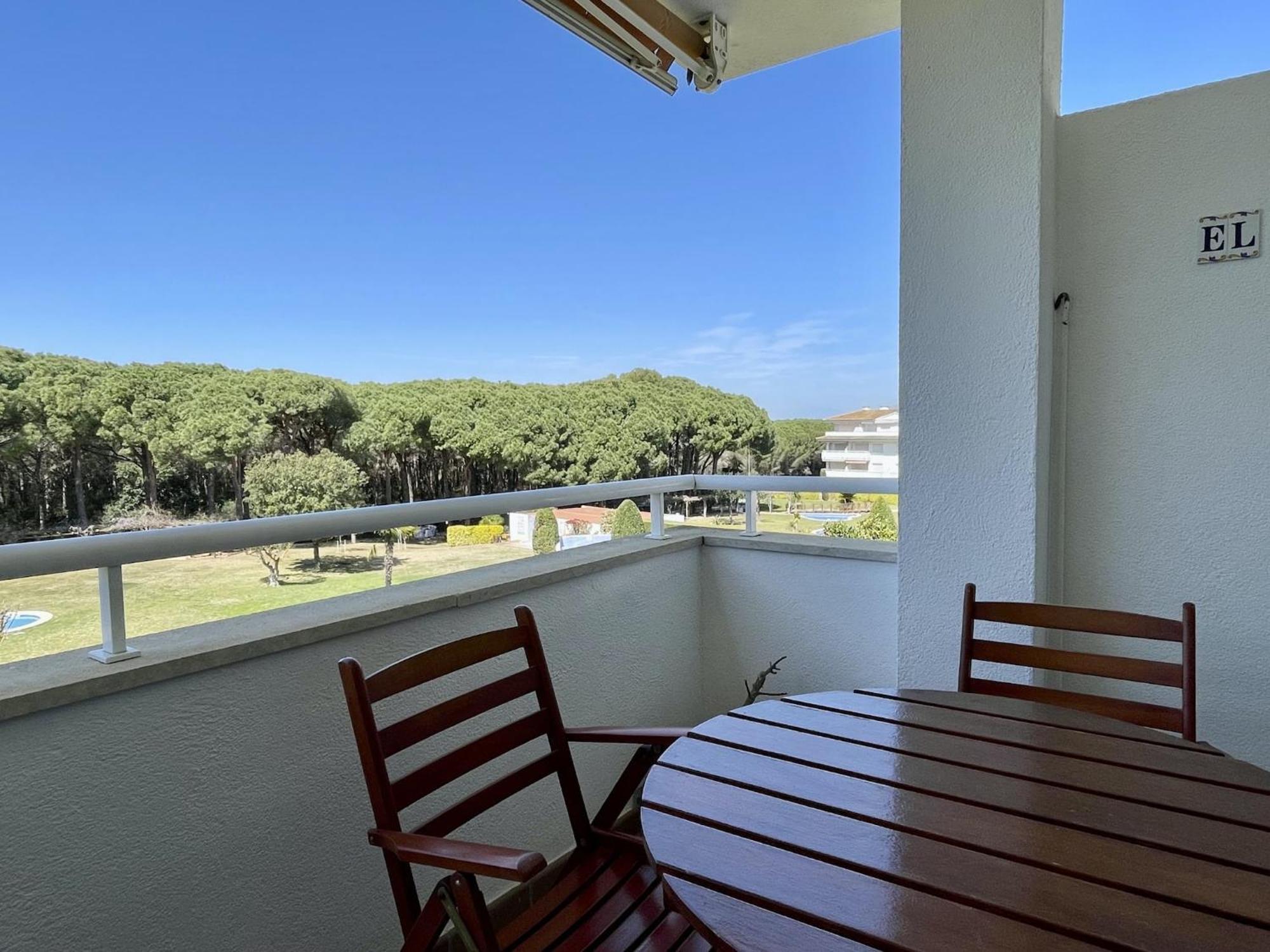 Mar F 304 Apartment