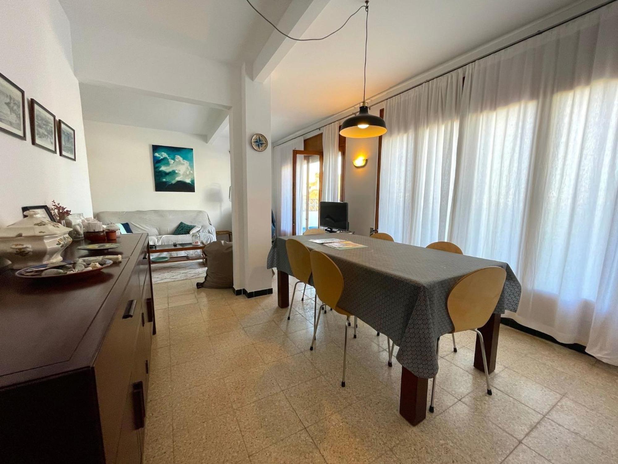 The In Has 4 Bedrooms *