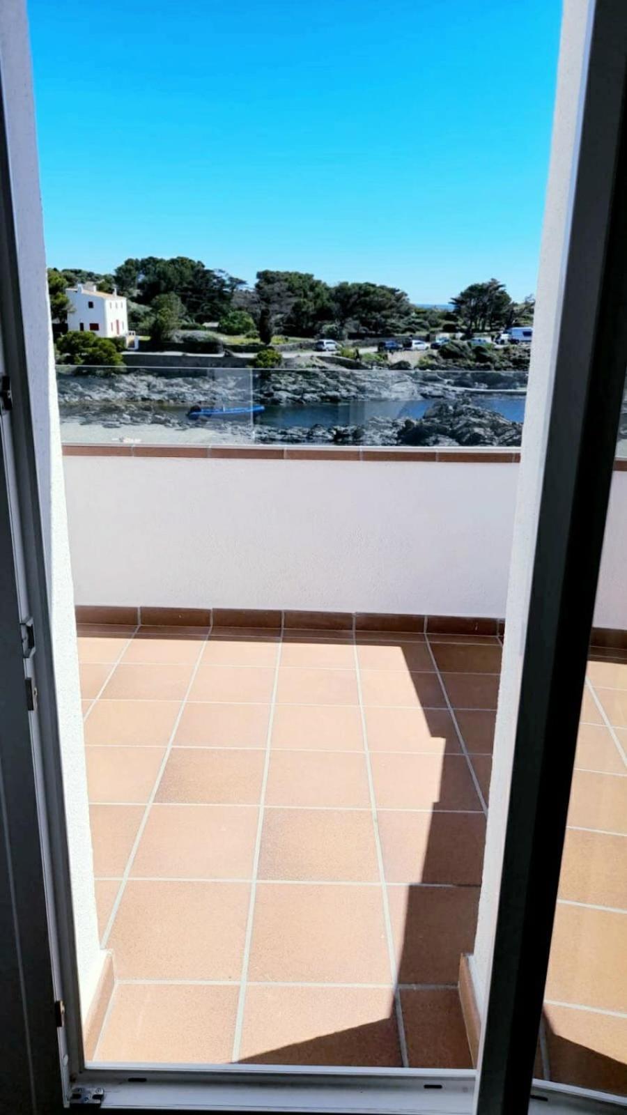Maravilloso Duplex En Primera Linea De Mar Cadaques