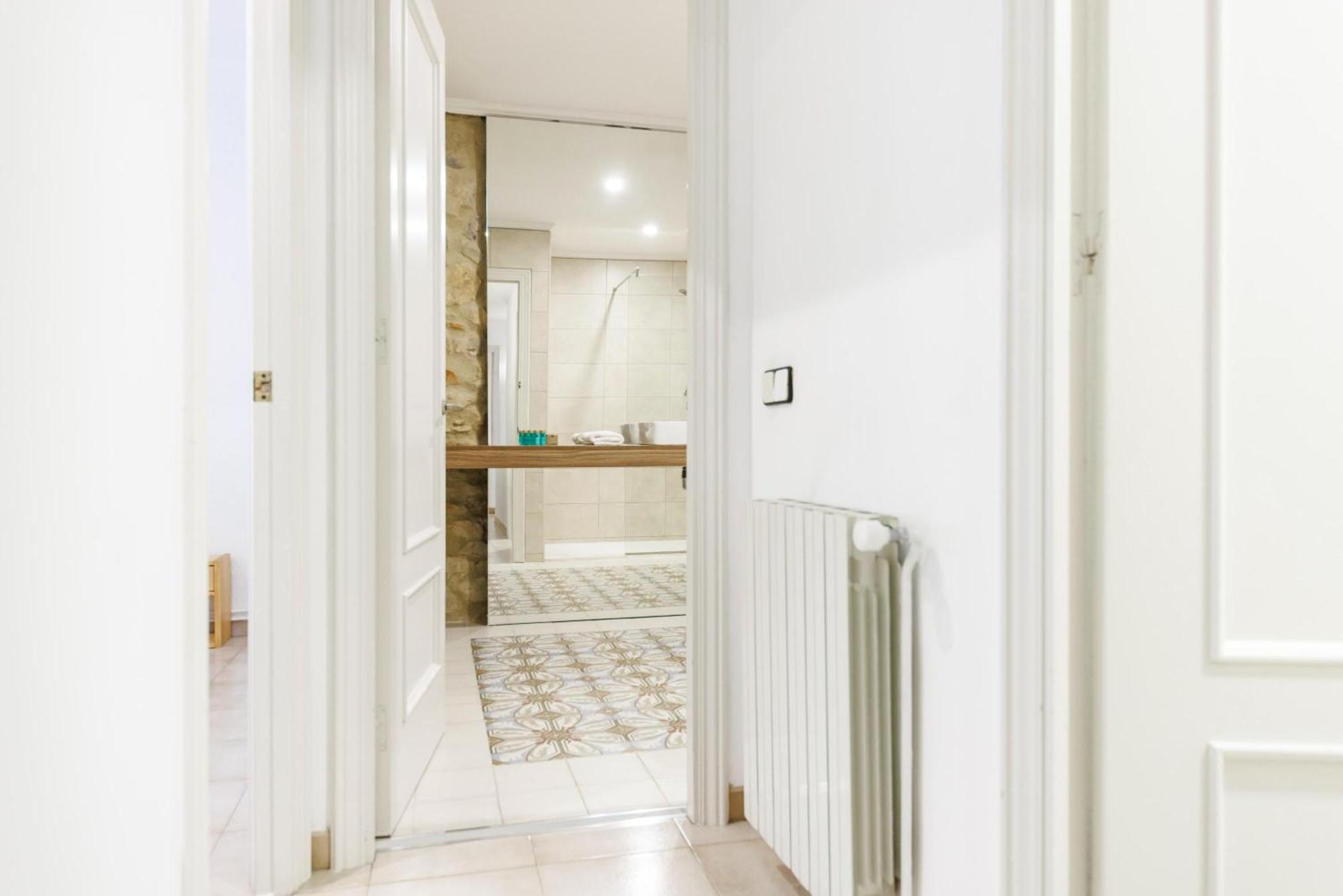 Bravissimo El Lleo, Bright 4-bedroom Girona