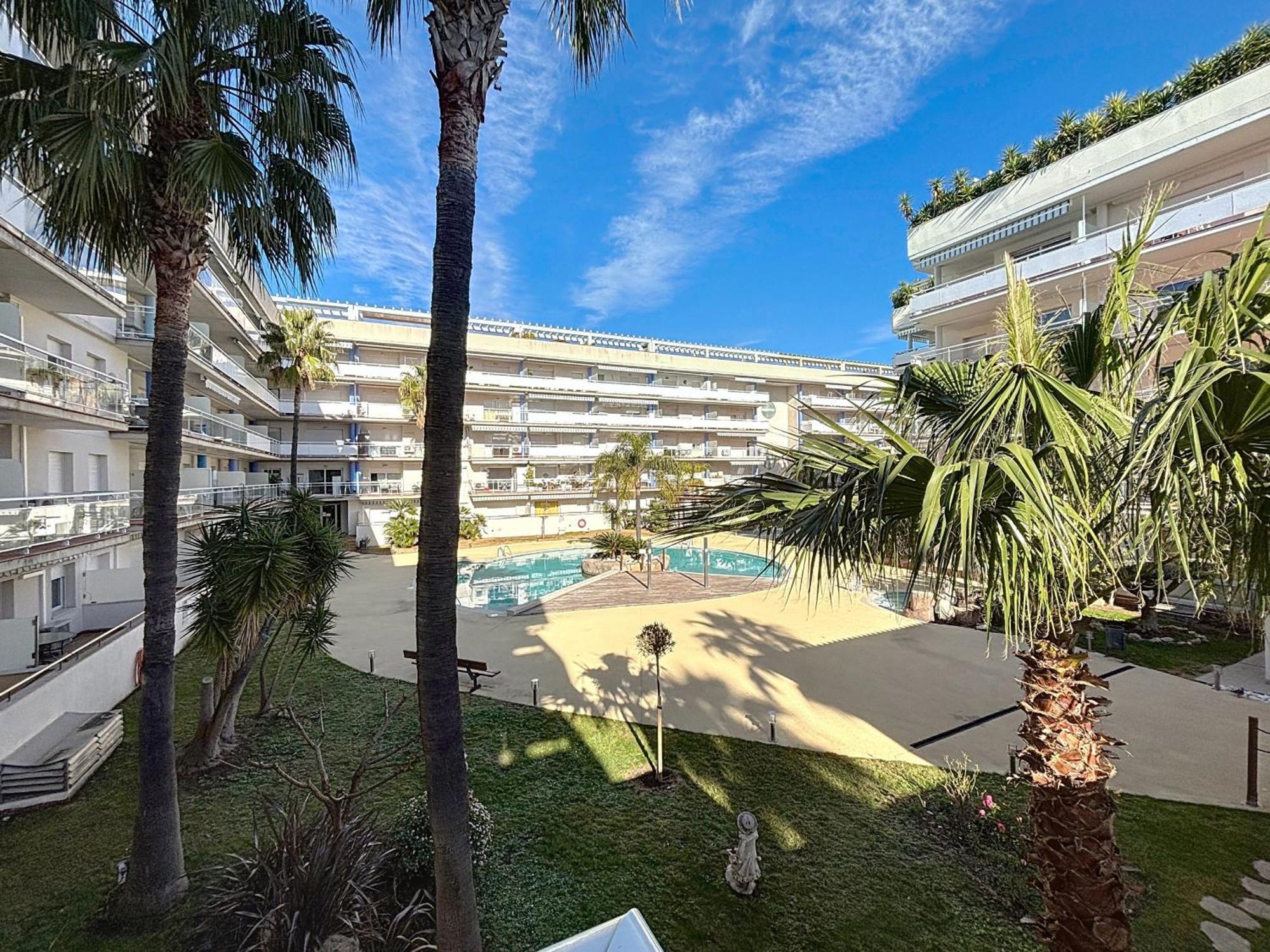 Port Canigo 1 150- Magnifico Con Pisci Apartment Roses