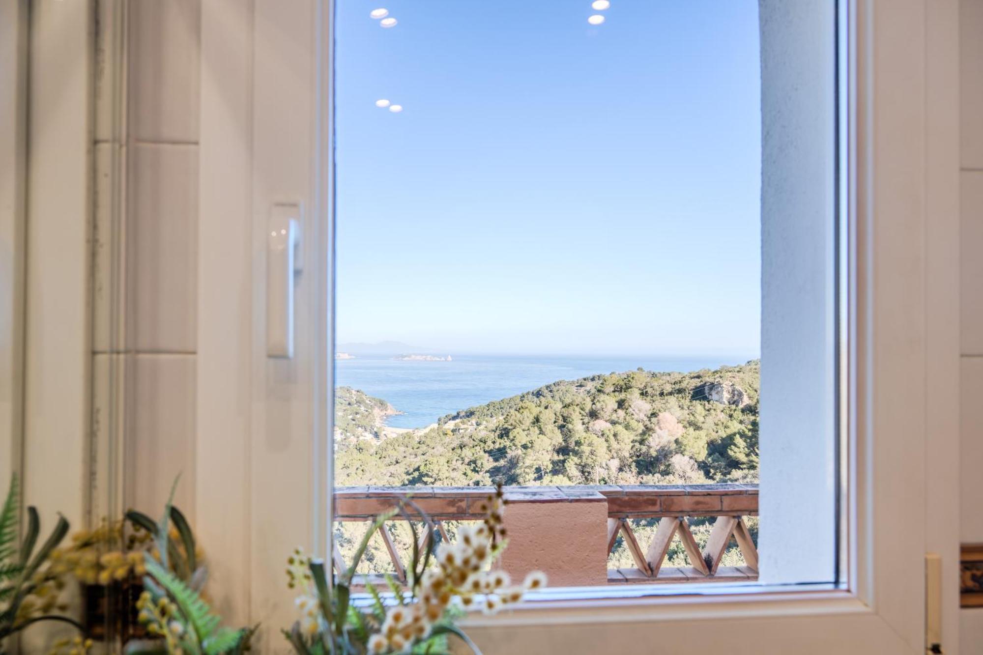 Flateli Apartment Begur