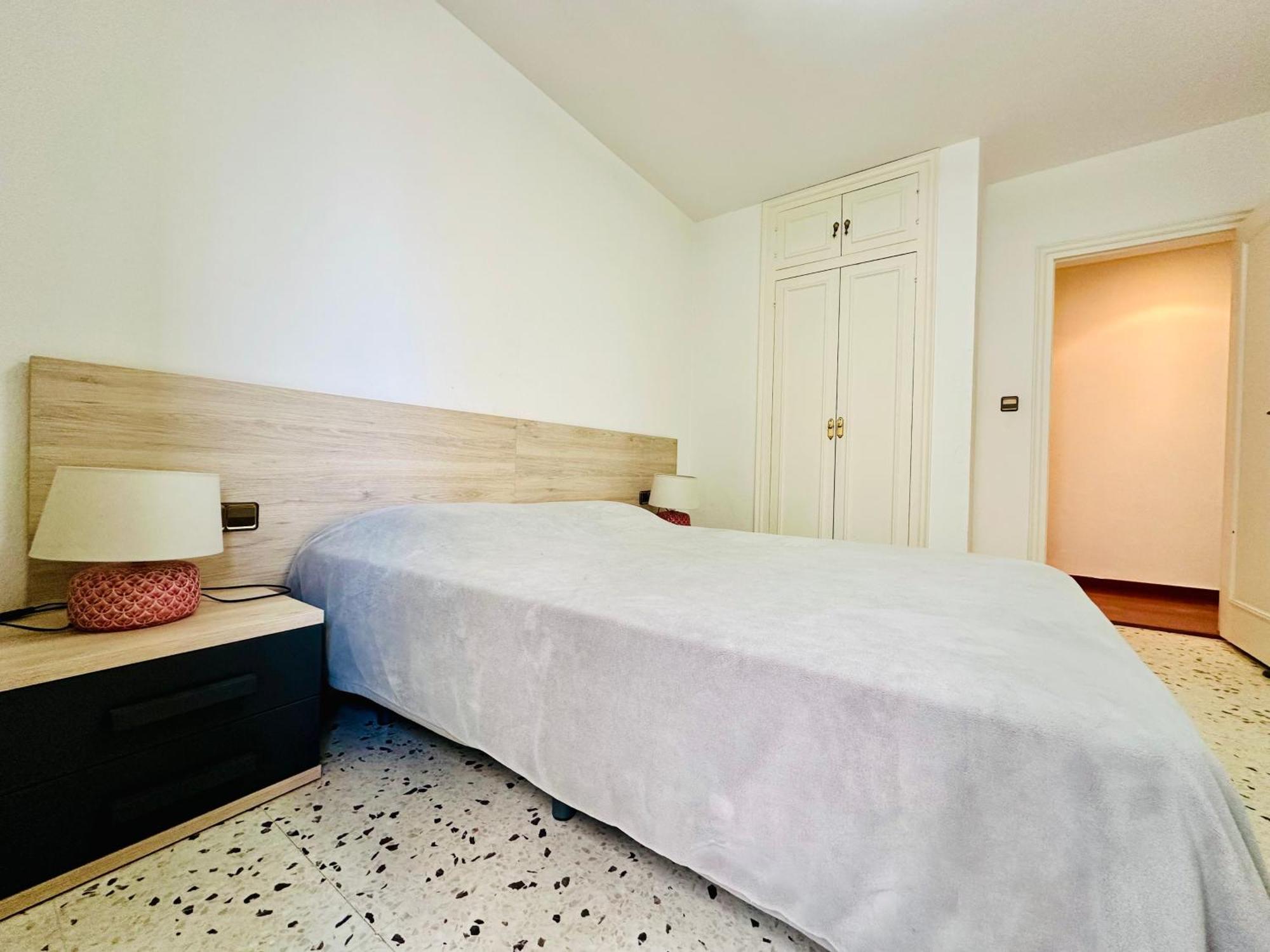 Global Immo 7006 Llotja 2 1-a Apartamento *