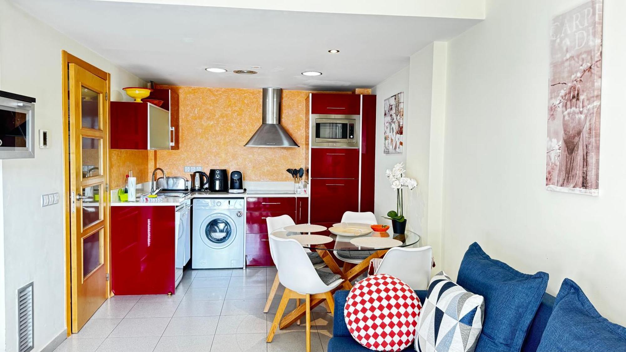Relax Playa Fenals Apartamento *