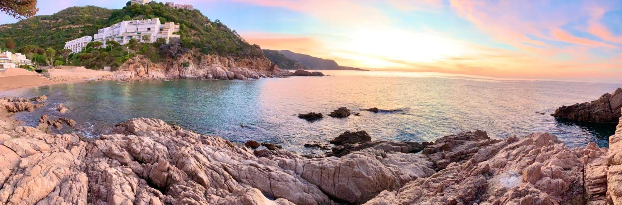 ⭑ Sea Views + Private Beach. What Else? ⭑ Tossa de Mar