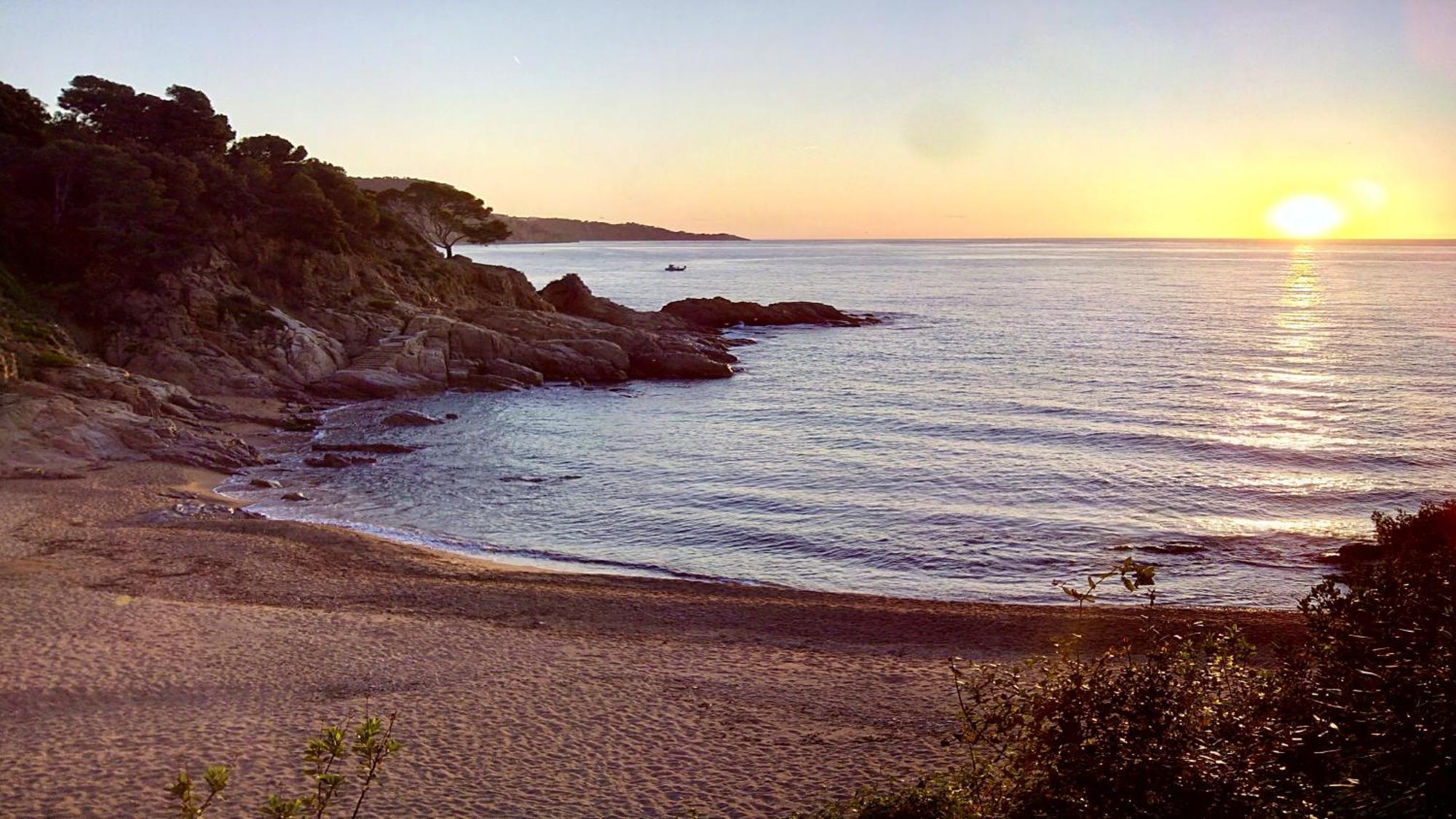 ⭑ Sea Views + Private Beach. What Else? ⭑ Apartamento *