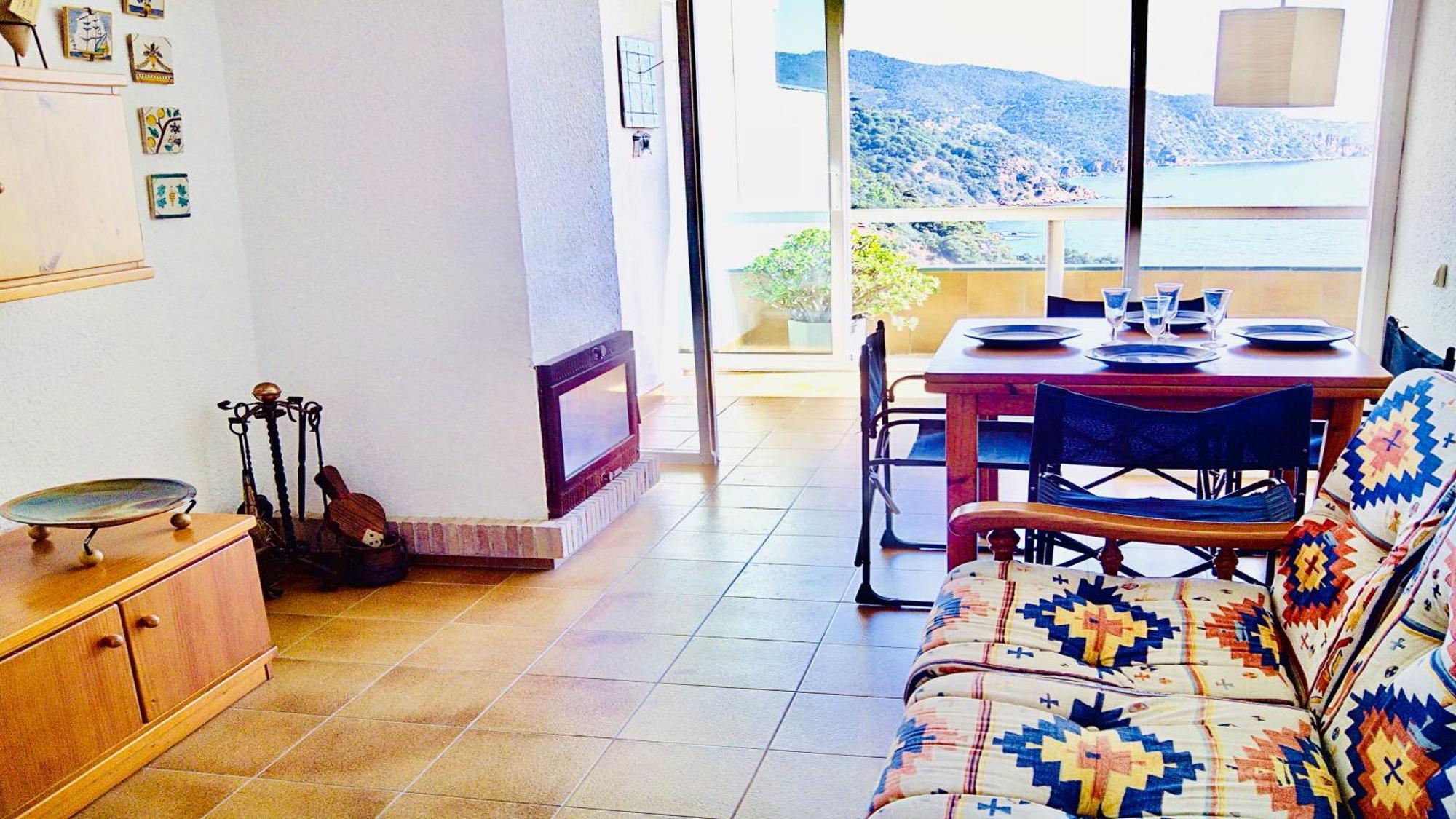 Apartamento ⭑ Sea Views + Private Beach. What Else? ⭑ *
