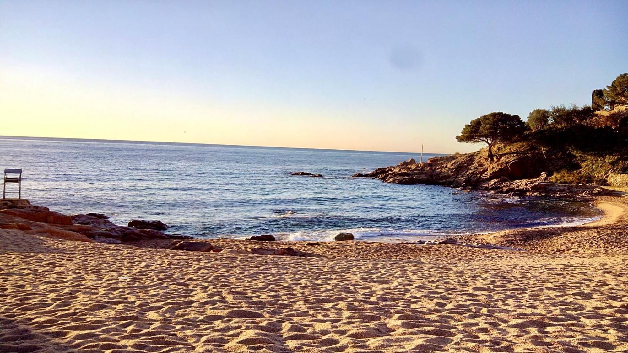 ⭑ Sea Views + Private Beach. What Else? ⭑ Tossa de Mar