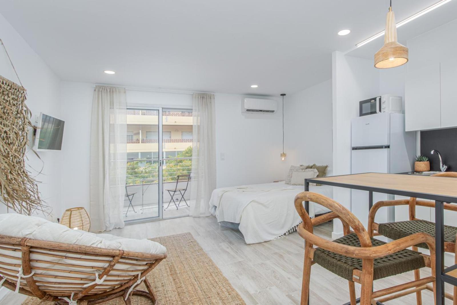 Apartamento Milenial Immo Sim 3 - Acogedor Estudio Con Piscina A 300m De La Playa De